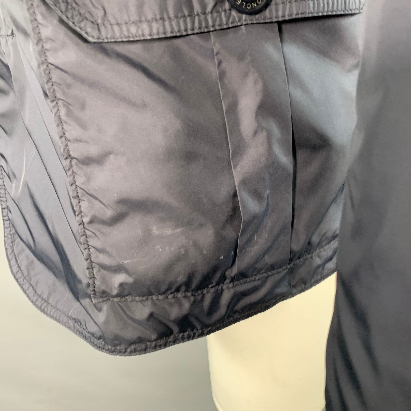 Moncler MONCLER Size M Navy Nylon Zip Buttons Windbreaker Jacket Size US M / EU 48-50 / 2 - 7 Thumbnail