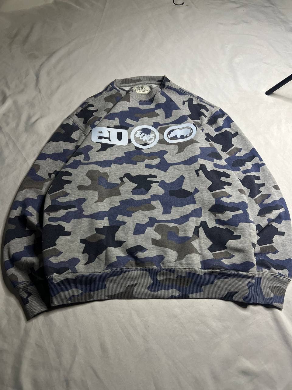 Ecko Unltd vintage camo sweatshirt big logo