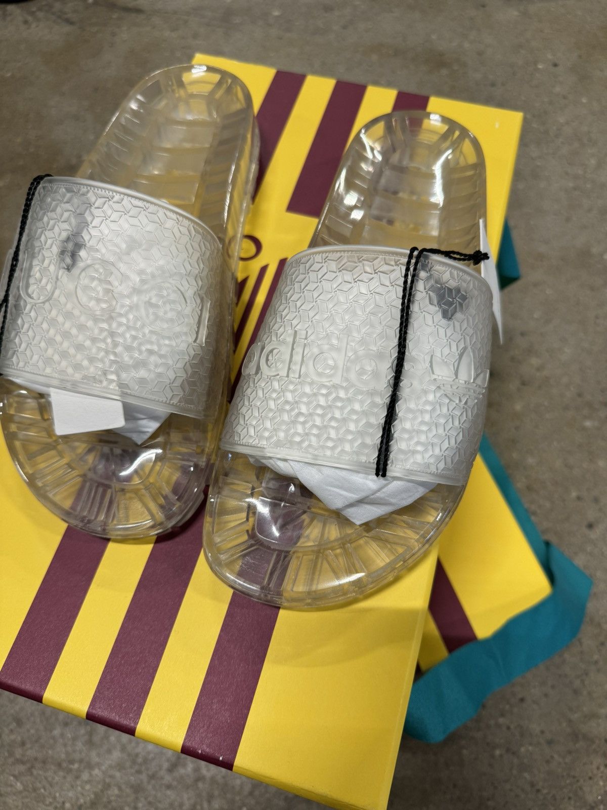 Adidas × Gucci Gucci X Adidas Clear Rubber Slide Sandals NEW 550$ Size US 8 / EU 41 - 5 Thumbnail