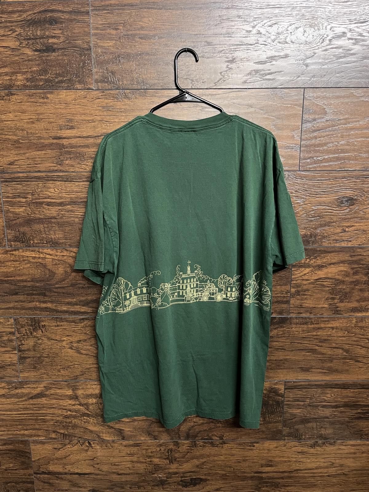 Jerzees VTG Colonial Williamsburg T-shirt Old Town Made in USA - 2XL Size US XXL / EU 58 / 5 - 2 Thumbnail