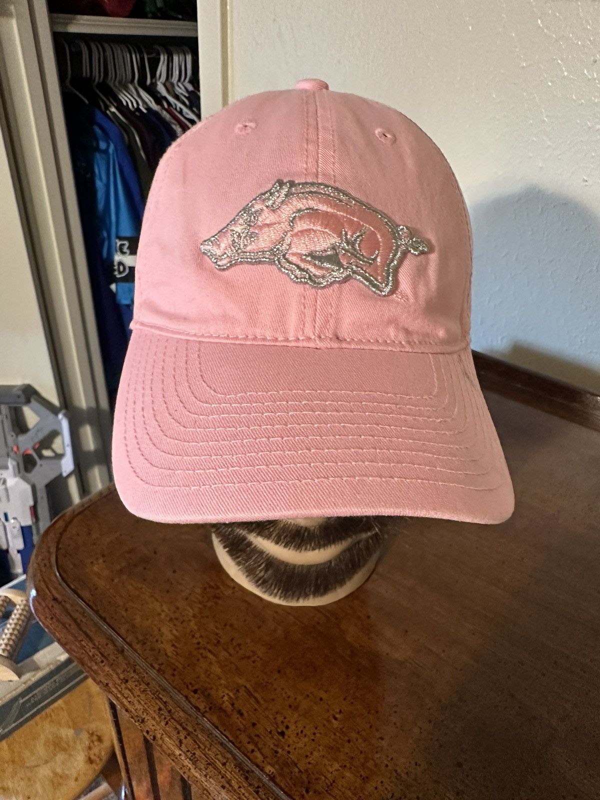 NCAA × Vintage Vintage NCAA Arkansas Razorbacks “pink” hat 90s Size ONE SIZE - 2 Thumbnail