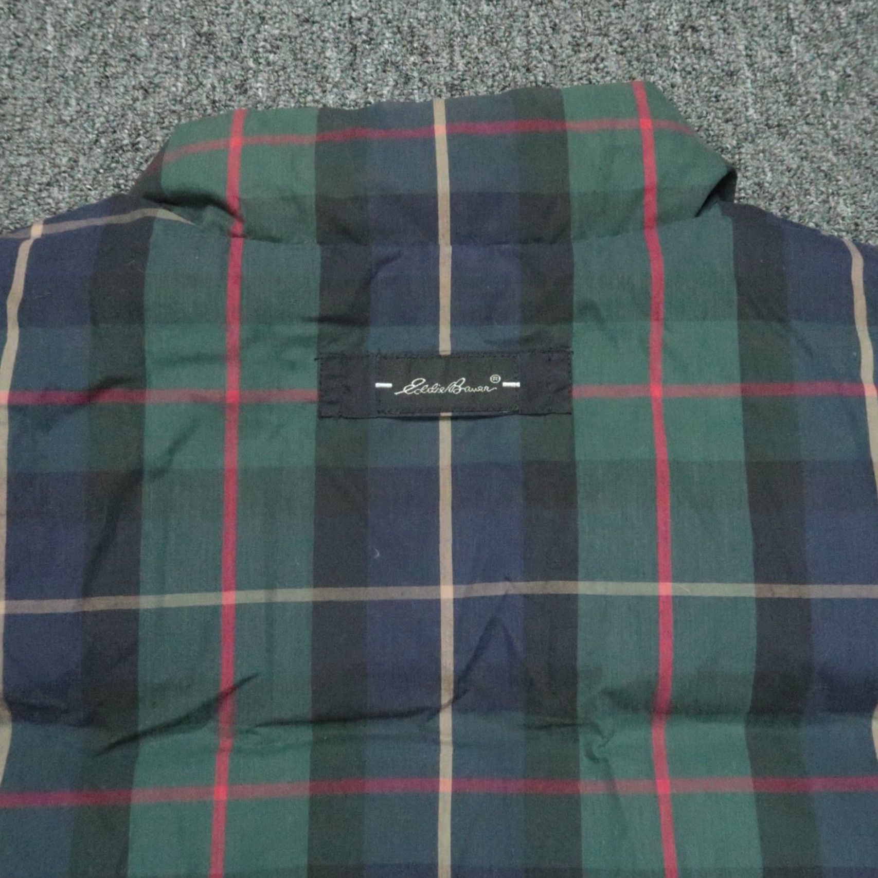 Eddie Bauer VINTAGE Eddie Bauer Vest Men L Green Red Blue Plaid Goose Down Reversible Full Zip Puffer Jacket Size US L / EU 52-54 / 3 - 7 Thumbnail