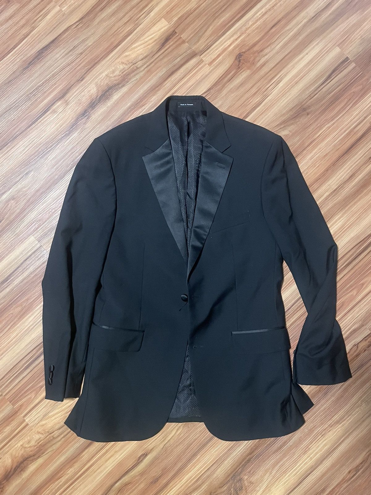 Pronto Uomo Tuxedo Size 40L - 1 Thumbnail