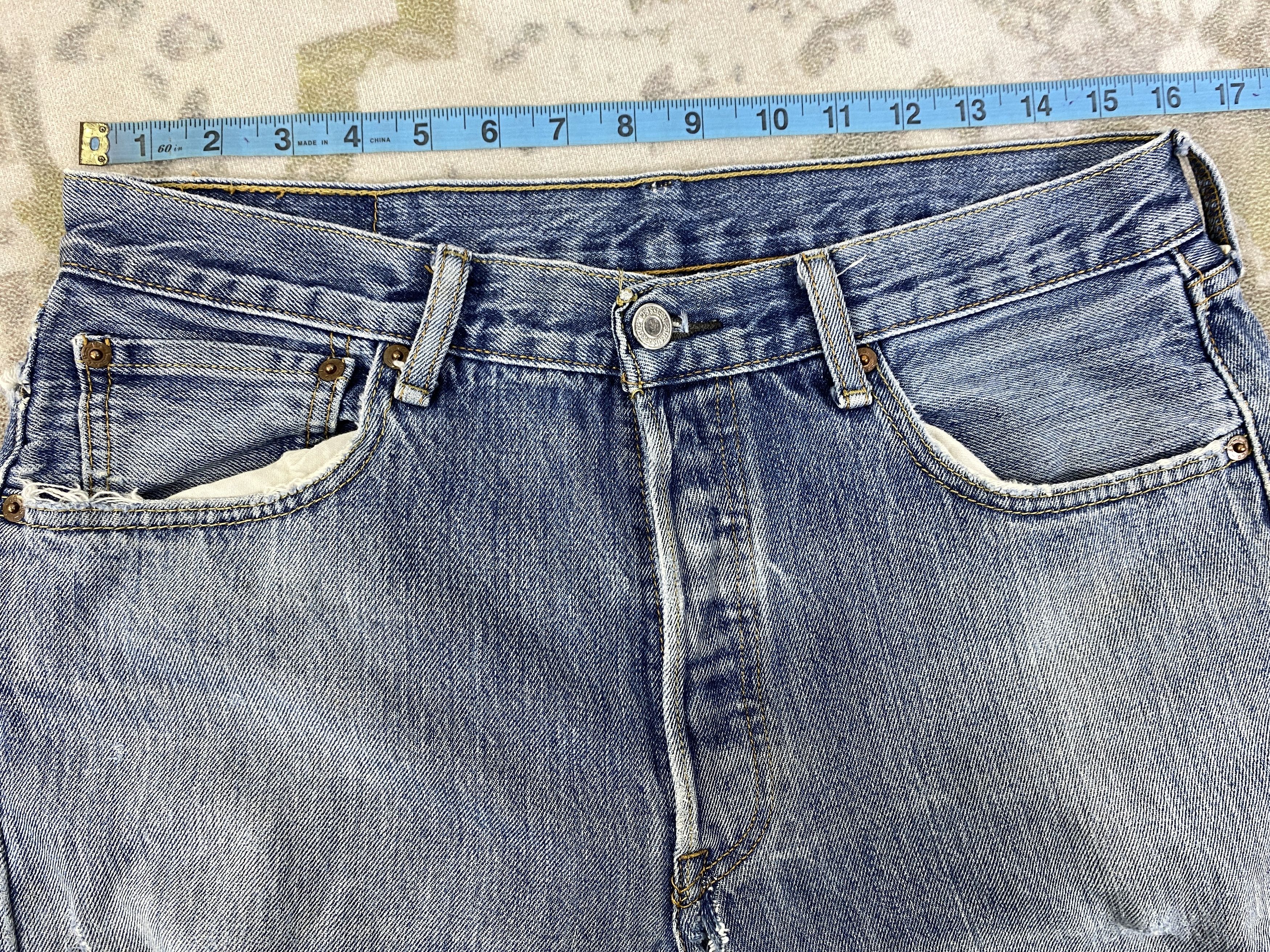 Levi's Distressed Blue Vintage Levi's 501 Jeans 32x31 Denim -JN1605 Size US 32 / EU 48 - 13 Thumbnail