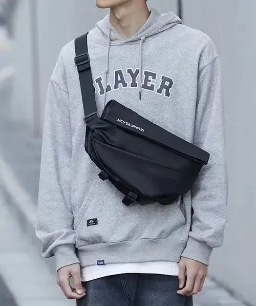 Japanese Brand Utility outdoor waterproof side bag belt bag Size ONE SIZE - 2 Thumbnail