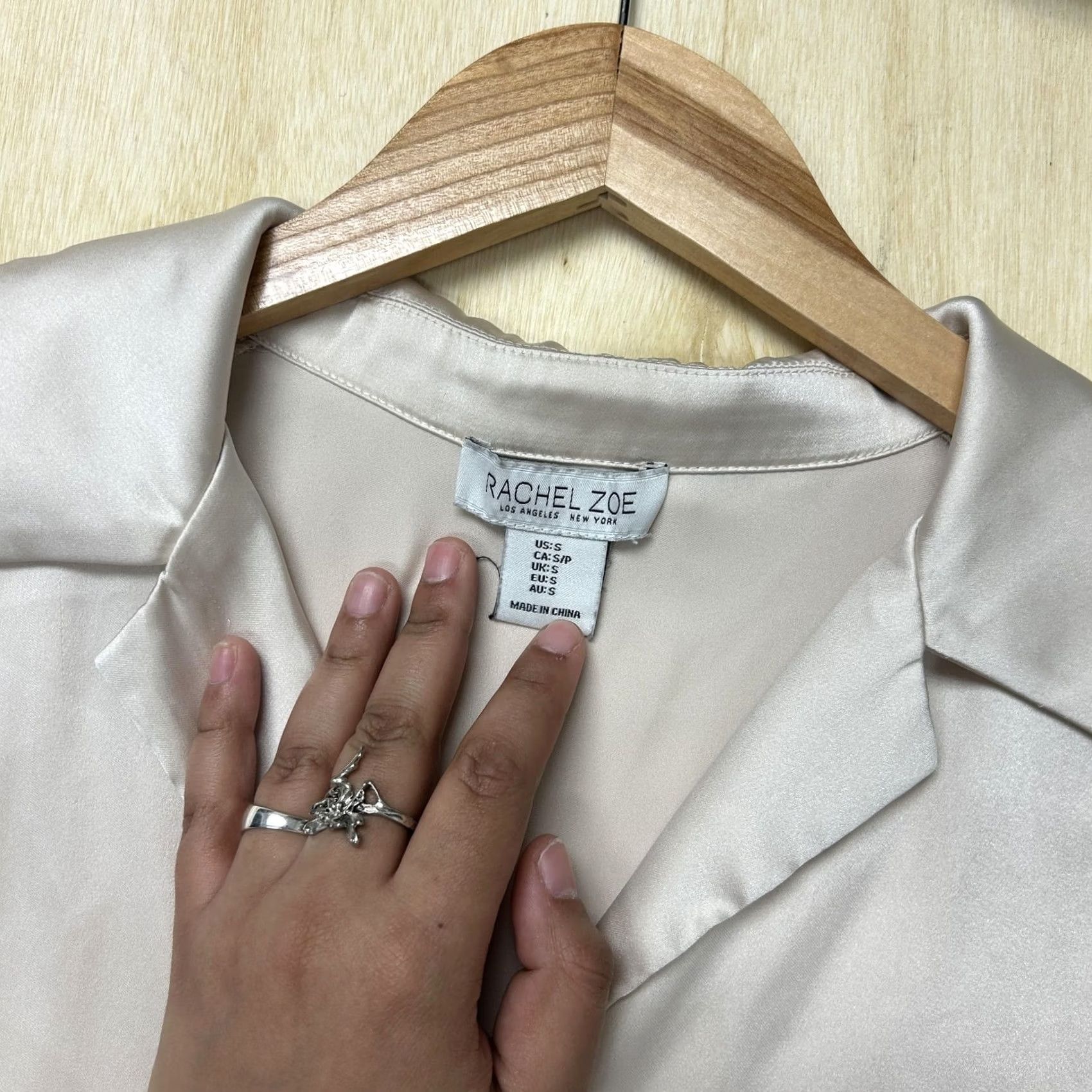 Rachel Zoe Rachel Zoe Cap Womens S Beige Blouse Satin Button Tie Front Sleeve Top Size S / US 4 / IT 40 - 3 Thumbnail