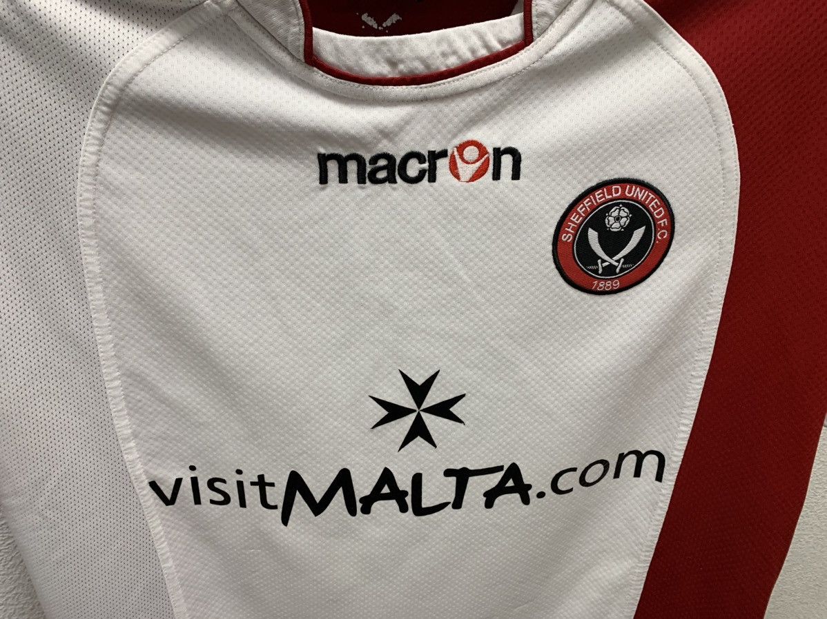 Macron Sheffield United soccer jersey macron M-L vintage 120 years Size US L / EU 52-54 / 3 - 6 Thumbnail