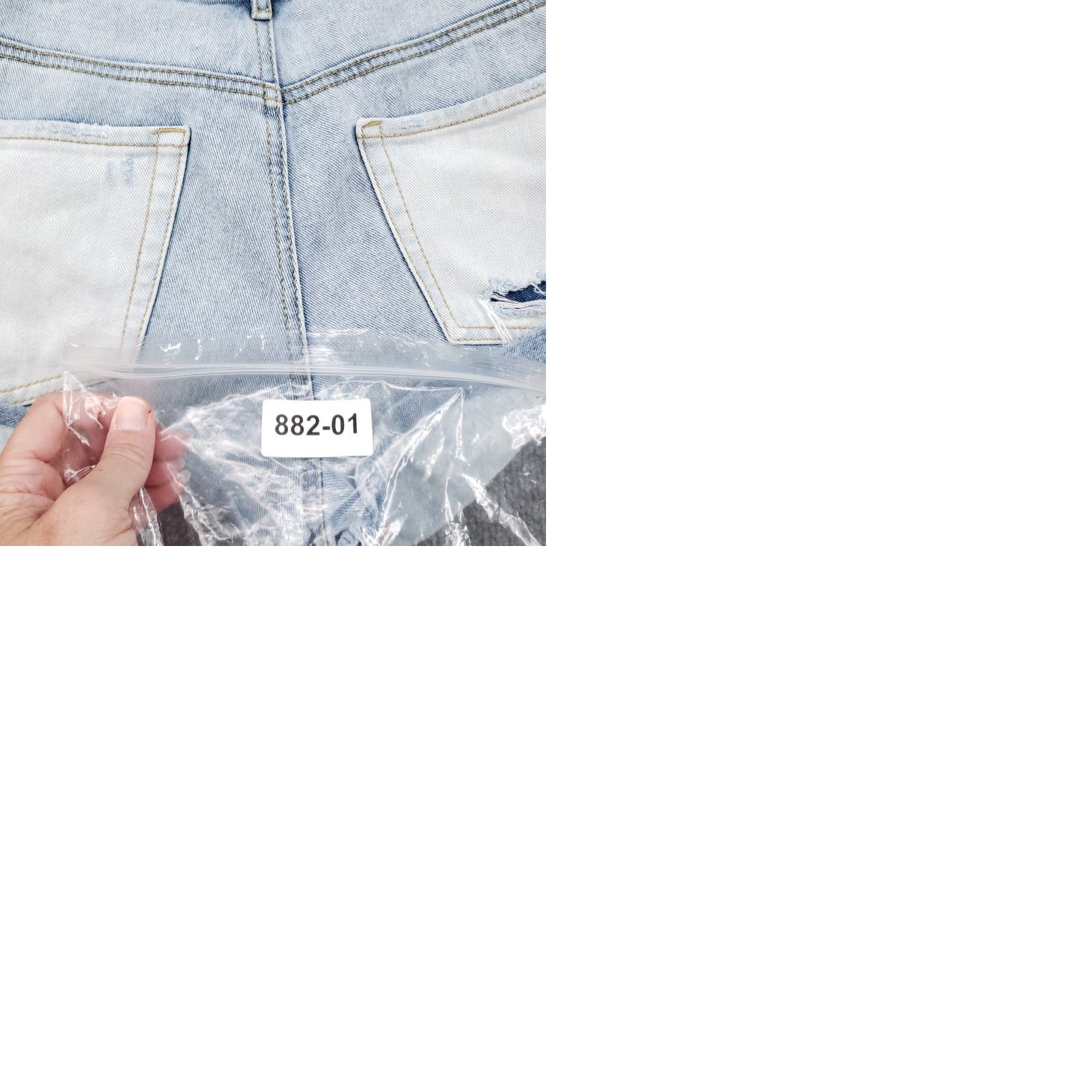 Pacsun PacSun Shorts Womens 26 Blue High Rise Distressed Light Wash Denim Casual Shorts PacSun Women 26 Blue High Rise Denim Hot Pants Size 26" / US 2 / IT 38 - 9 Thumbnail