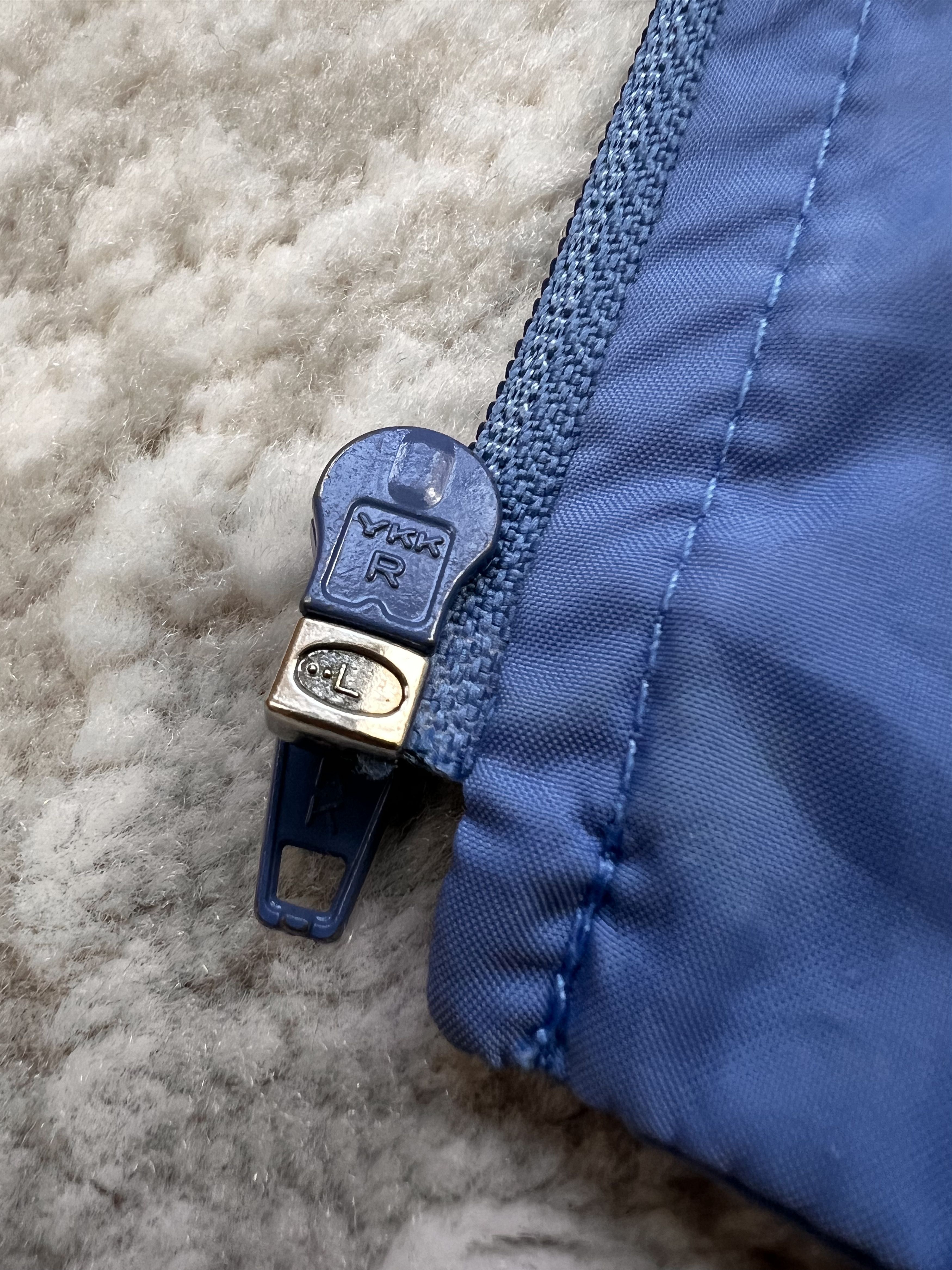 Lacoste Vintage IZOD Lacoste Blue Croco Windbreaker Jacket Zip Hood Size L / US 10 / IT 46 - 10 Thumbnail