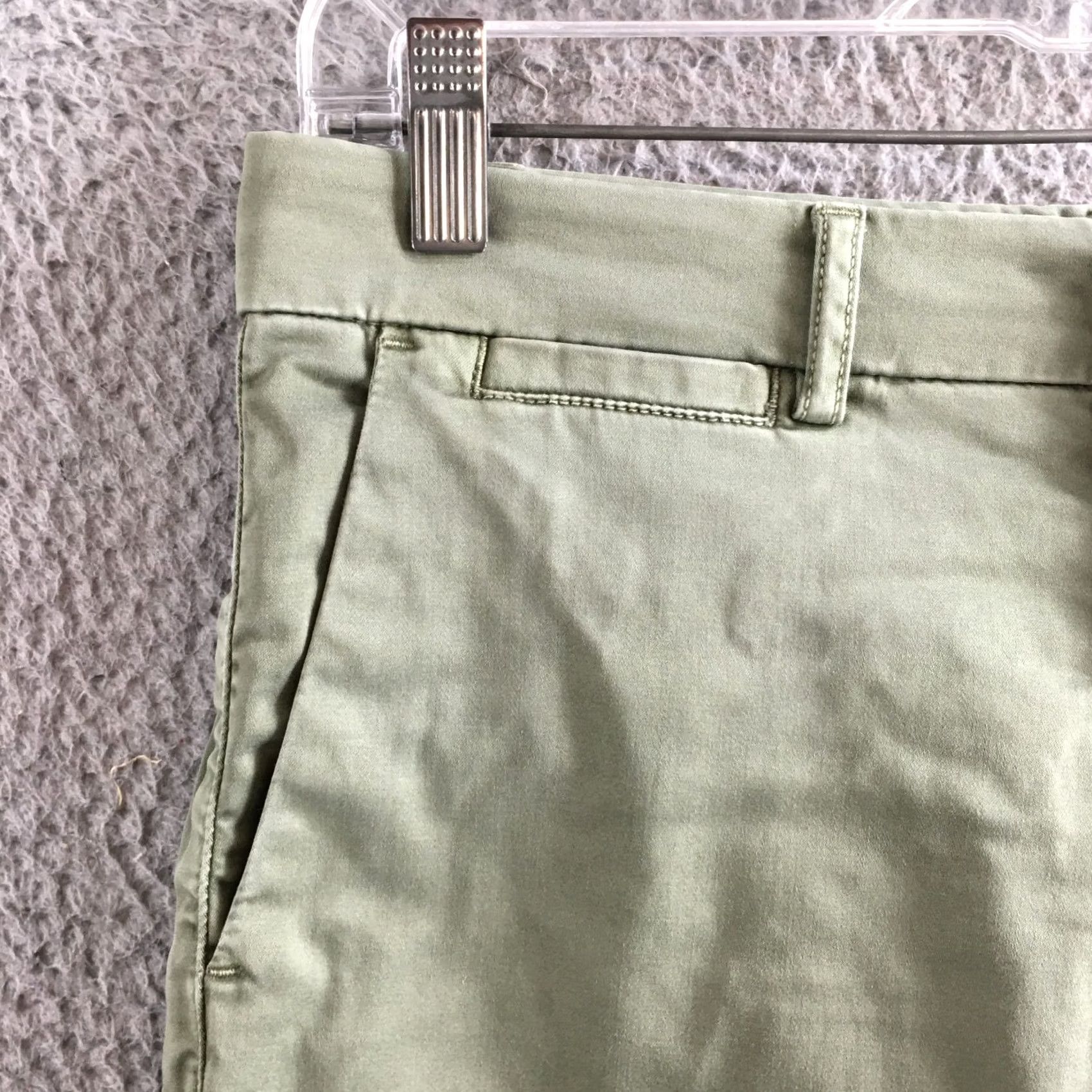 Banana Republic Banana Republic Pants Womens 0P Olive Green Straight Leg Zip Fly Chino Stretch Pants Regular Womens 0P Olive Green Straight Leg Chino Stretch Size 25" / US 0 / IT 36 - 3 Thumbnail