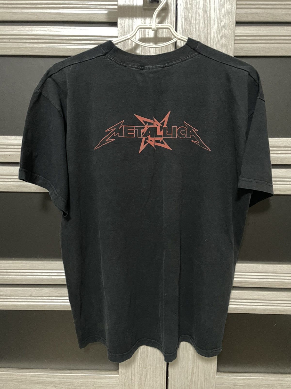 Band Tees × Metallica × Vintage Vintage 2002 Metallica Tee Ninja Star Juindo T-Shirt Travis Size US XL / EU 56 / 4 - 2 Thumbnail