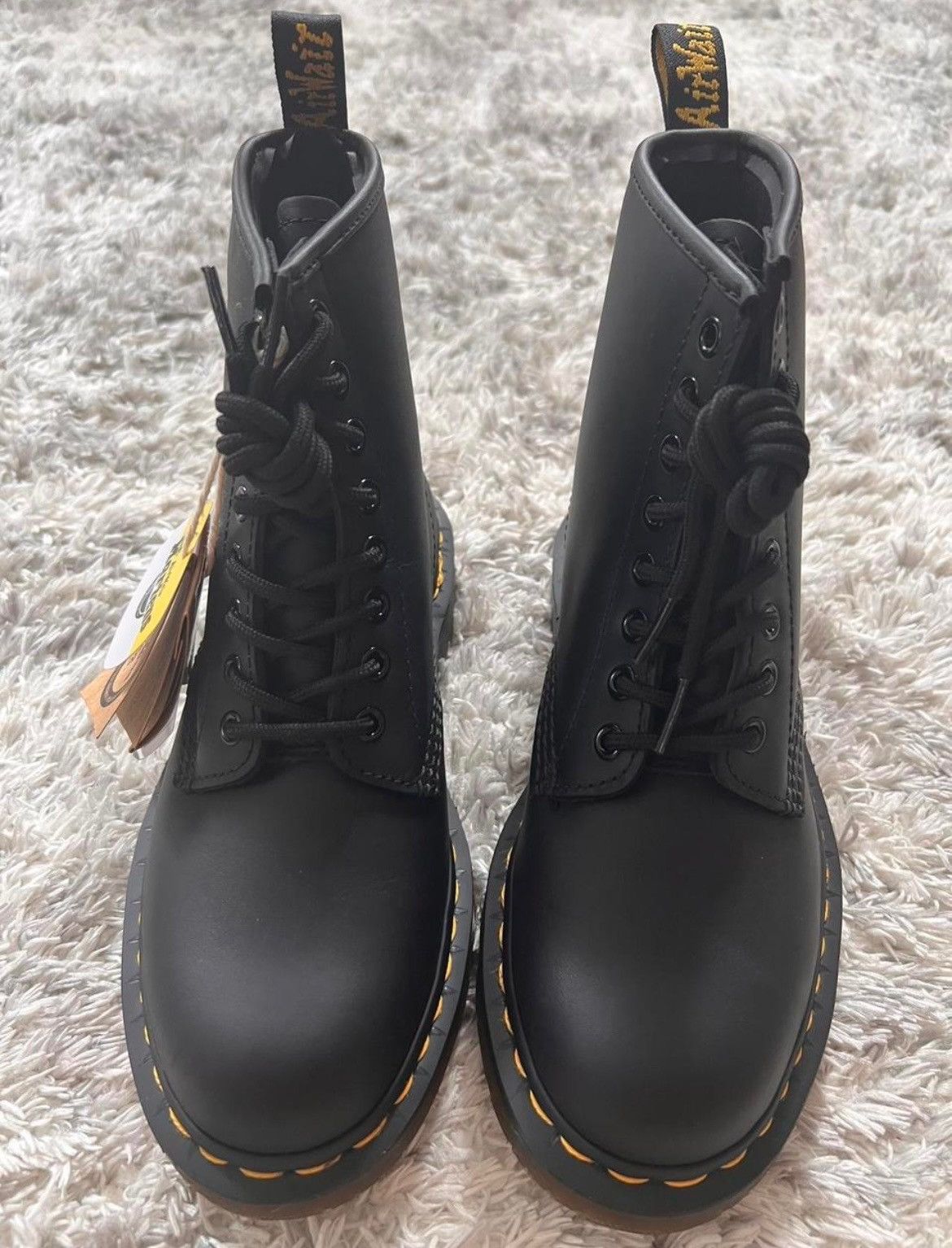 Dr. Martens Dr. Martens Womens Airwair 1460 Slip Resistant Boots NEW Size US 7 / IT 37 - 3 Thumbnail