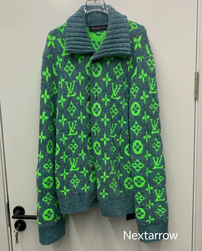 Louis Vuitton Louis Vuitton grey green full printed logo woo2412-Nextarrow Size US XL / EU 56 / 4 - 1 Thumbnail