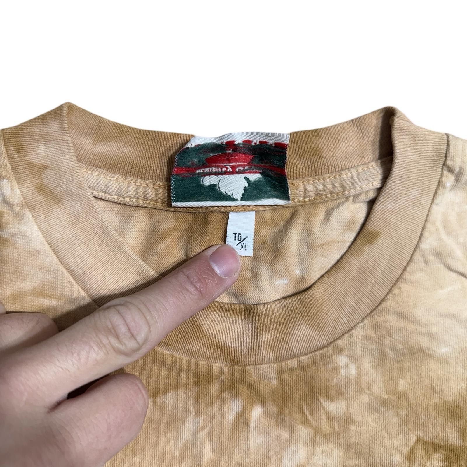 Designer Vintage Bear Indian Lake New York Tie Dye T-Shirt Size US XL / EU 56 / 4 - 4 Thumbnail