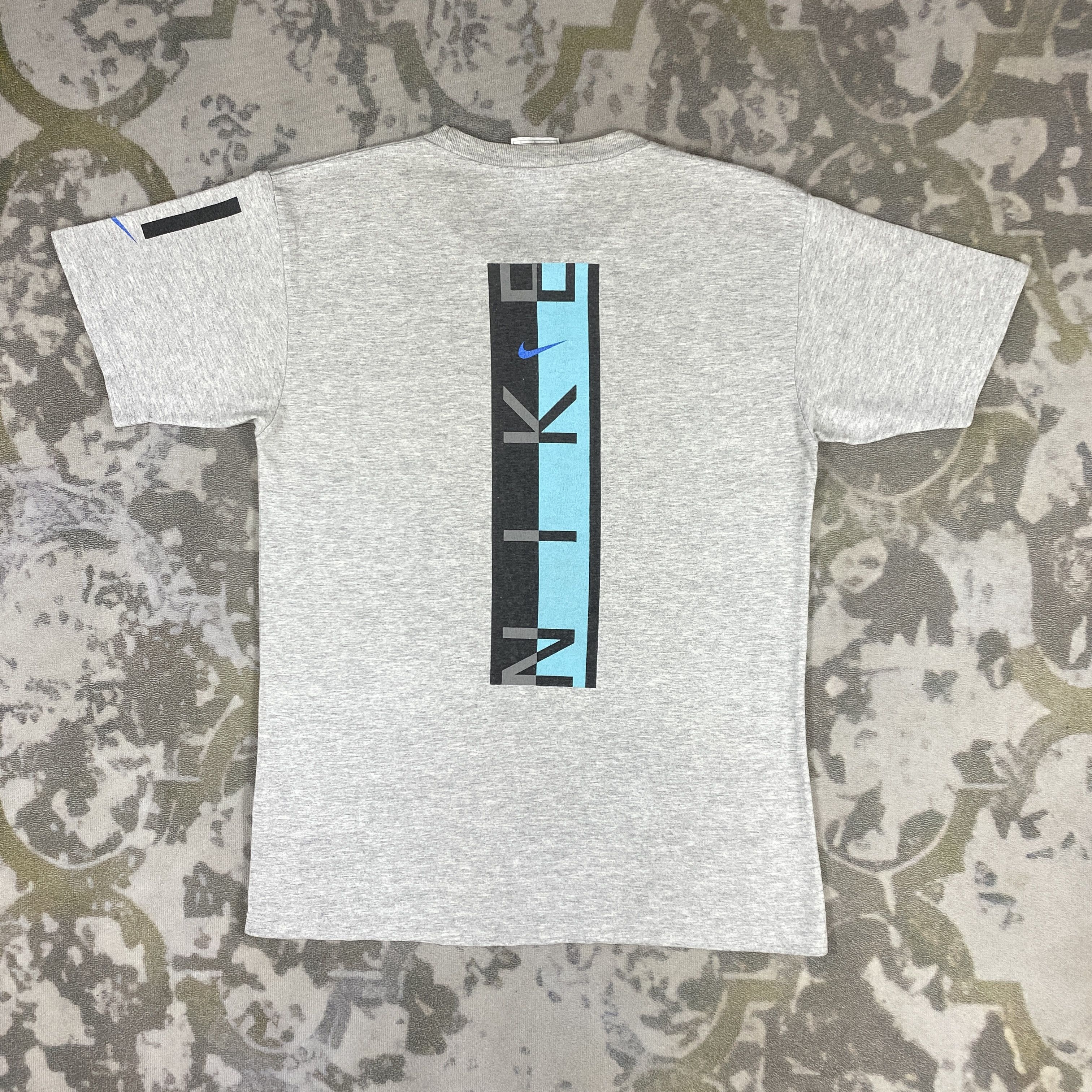 Nike Vintage 90s Nike Tshirt - M023 Size US S / EU 44-46 / 1 - 1 Thumbnail