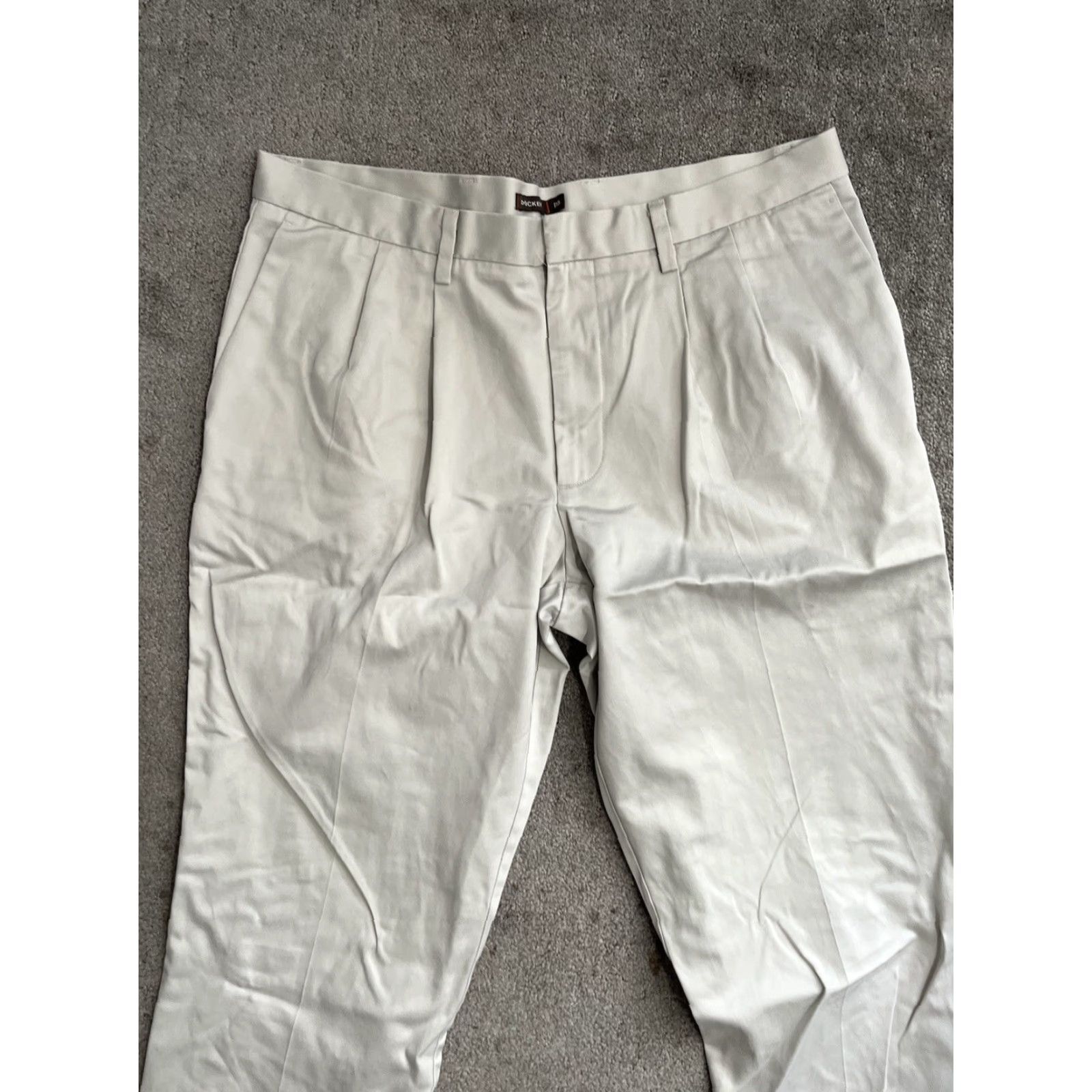 Dockers Dockers Mens Size 38x30 D3 Fit Chino Ivory Pleated Hemmed Pants Size US 38 / EU 54 - 4 Thumbnail