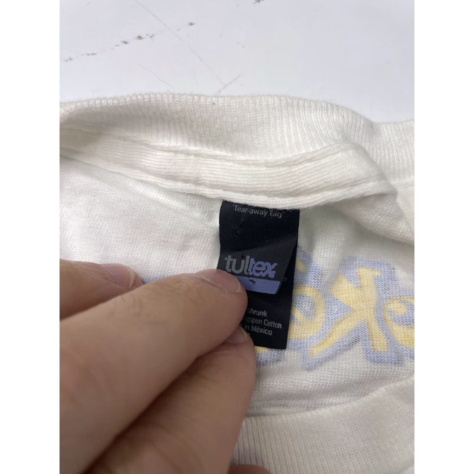 Tultex VINTAGE NYCC Exclusive Nintendo Promo Pokemon White Version 2 Kyurem T-Shirt Size Small Size US S / EU 44-46 / 1 - 2 Thumbnail