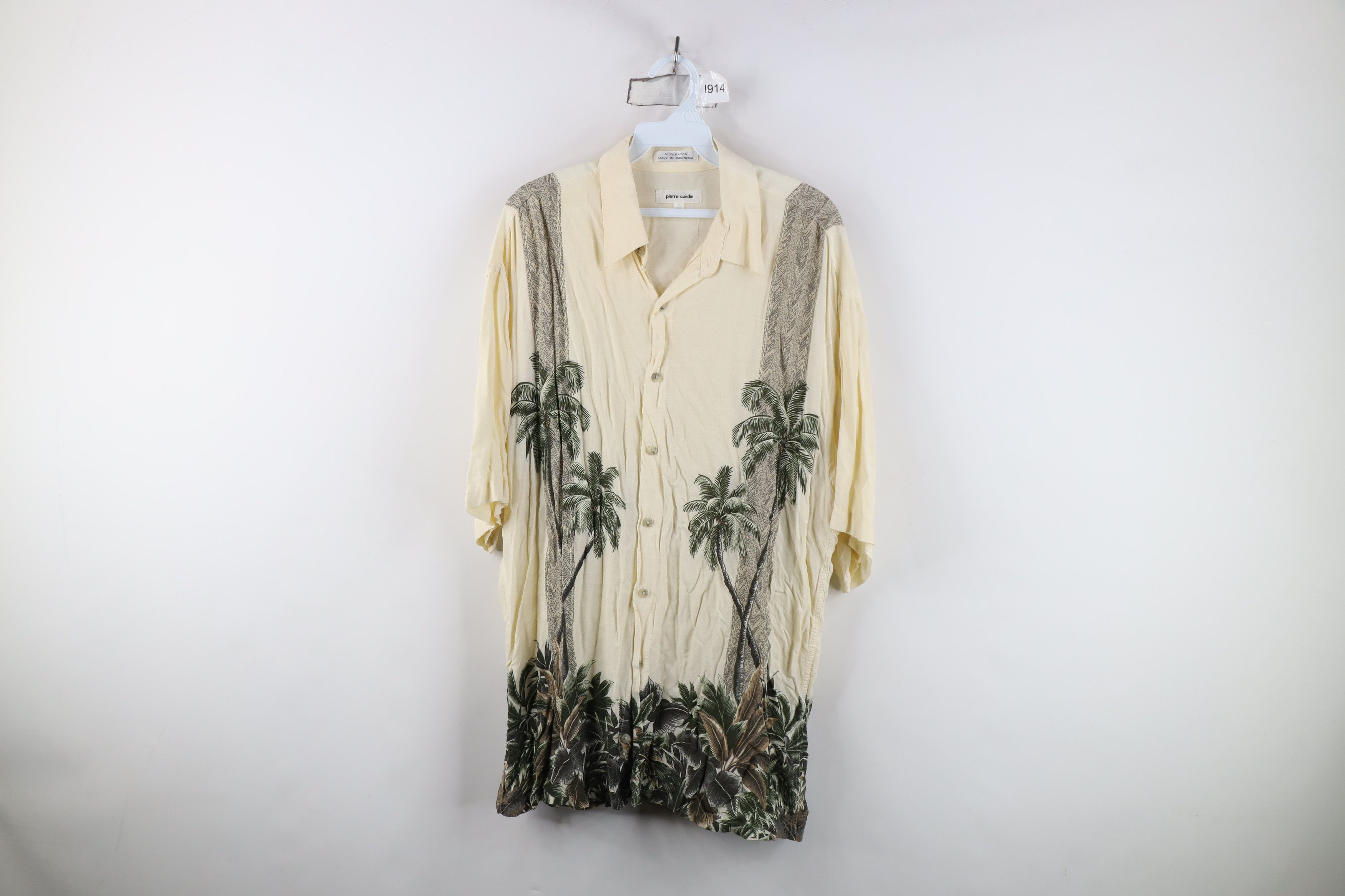 Vintage Vintage 90s Streetwear Rayon Gabardine Hawaiian Button Shirt Size US L / EU 52-54 / 3 - 1 Thumbnail