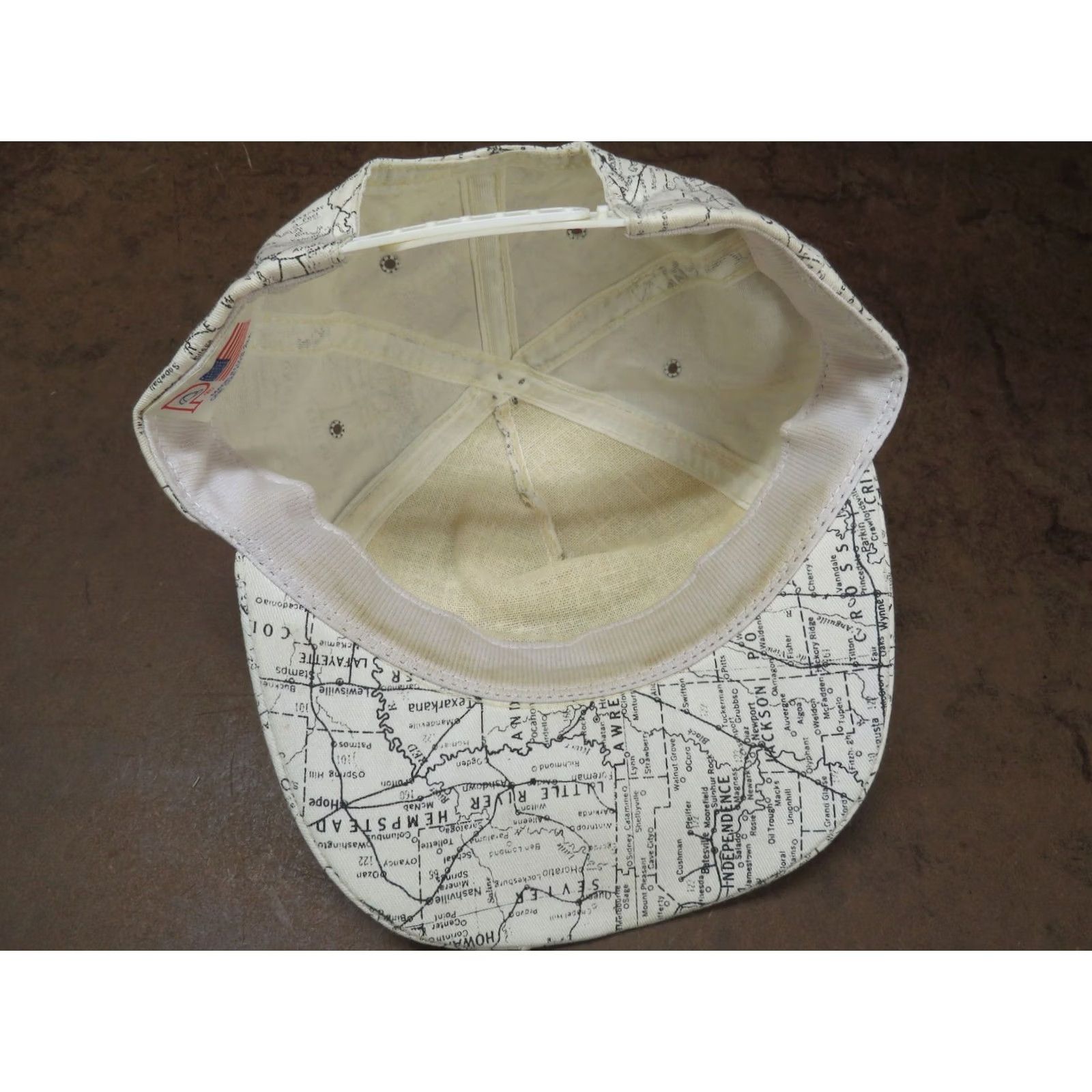 Vintage USA Arkansas Road map Hot springs State adjustable Hat Unisex Adults One Size White 80s 90s Vintage Style Cap Size ONE SIZE - 6 Thumbnail