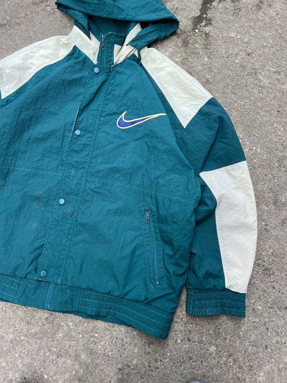 Other Nike 90s big swoosh nylon vintage jacket Size US L / EU 52-54 / 3 - 6 Thumbnail