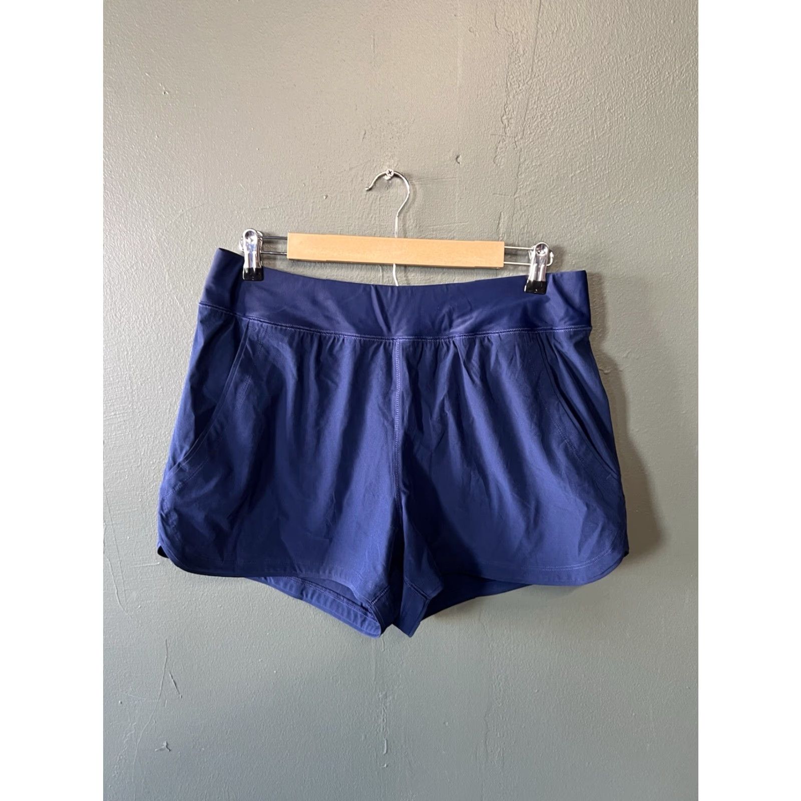 Lands' End Lands' End Womens Blue Athletic Outdoor Hiking Shorts Lined Size 12 - Outdoor Hiking Chino, 12, Blue, Womens Size 34" / US 12 / IT 48 - 2 Thumbnail
