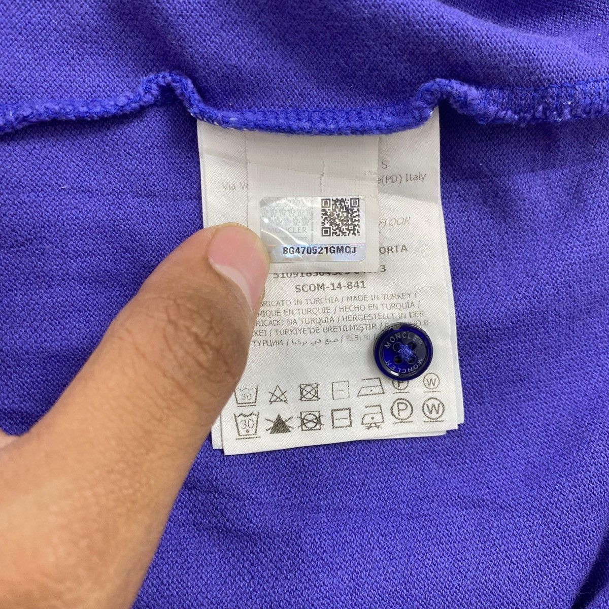 Moncler Vintage Moncler Maglia Polo Manica Corta Polo T-Shirt Luxury Size US S / EU 44-46 / 1 - 8 Thumbnail