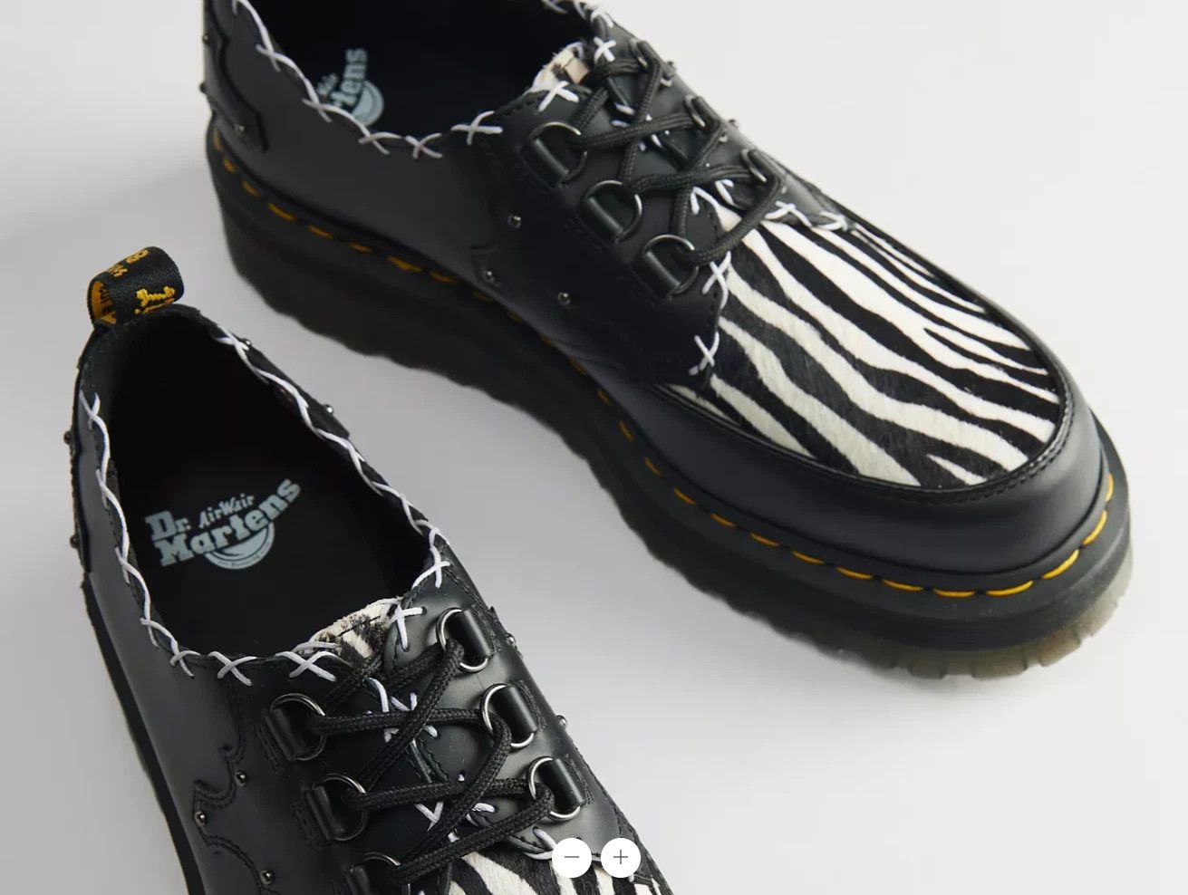 Dr. Martens Flowers Size US 8 / EU 41 - 8 Thumbnail