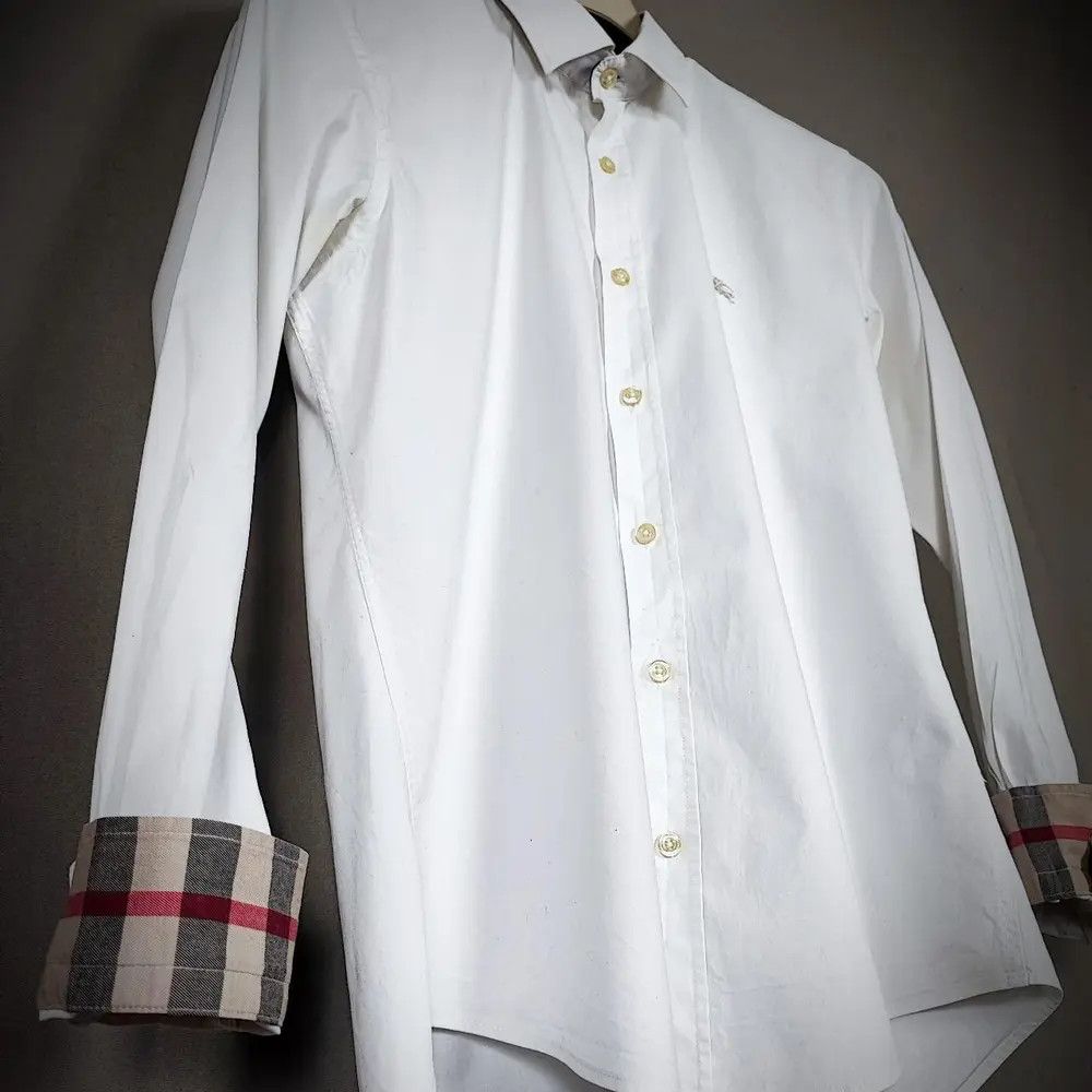 Burberry 🔥 Burberry Shirt Size L White🔥 Size US L / EU 52-54 / 3 - 1 Thumbnail