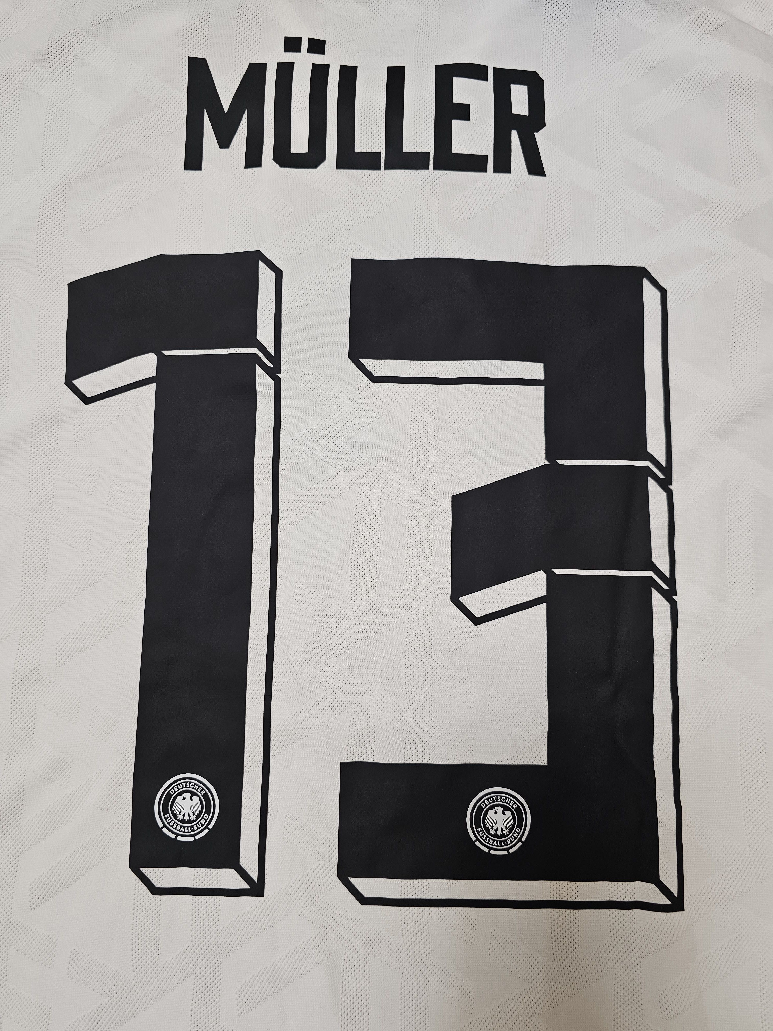 Adidas GERMANY 2024 HOME MULLER PLAYER VERSION FOOTBALL SOCCER Size US M / EU 48-50 / 2 - 6 Thumbnail