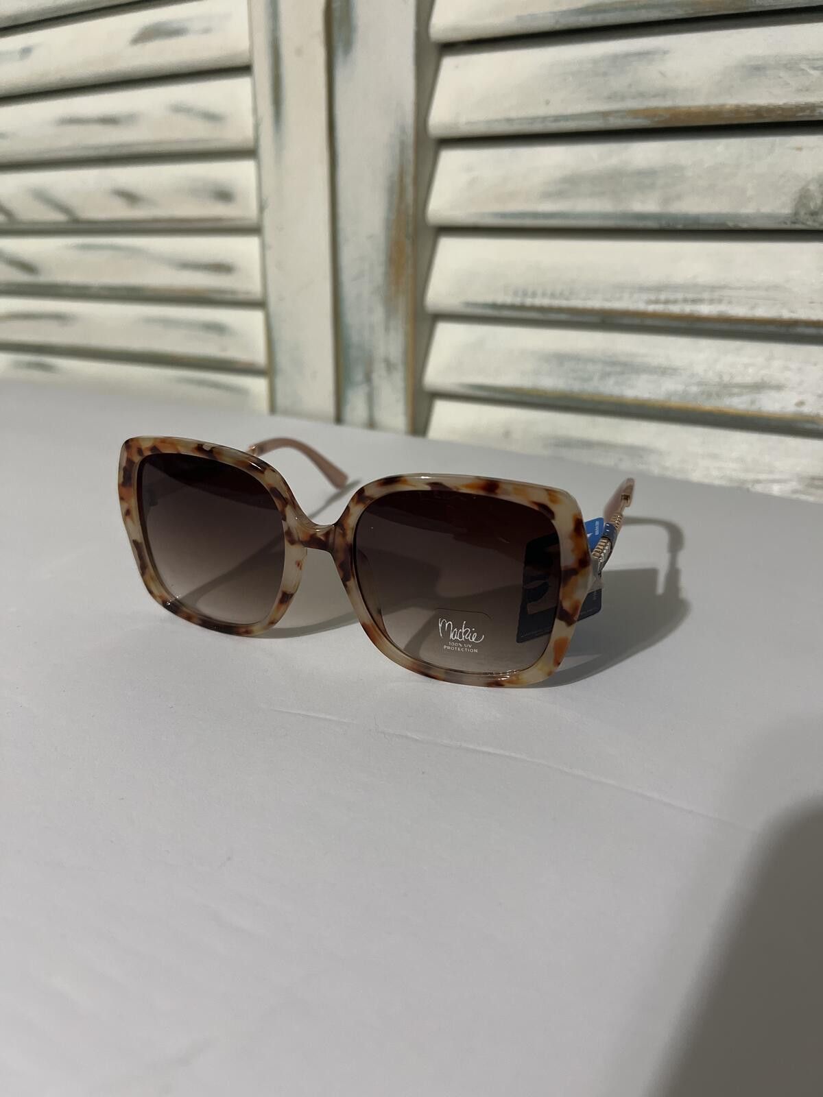 Other Bob Mackie Oversized Square Tortoiseshell Sunglasses Size ONE SIZE - 4 Thumbnail