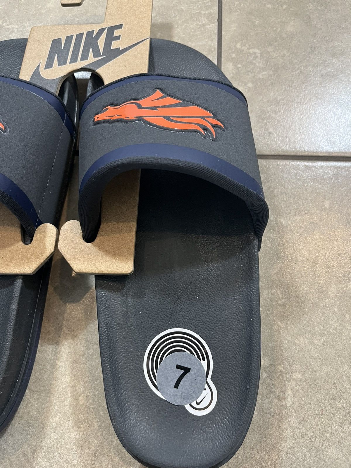 NFL × Nike Nike Denver Broncos NFL Slides Size US 7 / EU 40 - 3 Thumbnail