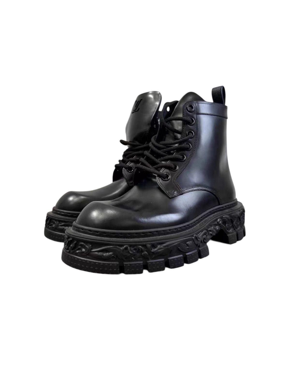 Louis Vuitton Louis Vuitton 7 Baroque Ranger Boots Black Calf Leather Size US 7 / EU 40 - 1 Thumbnail