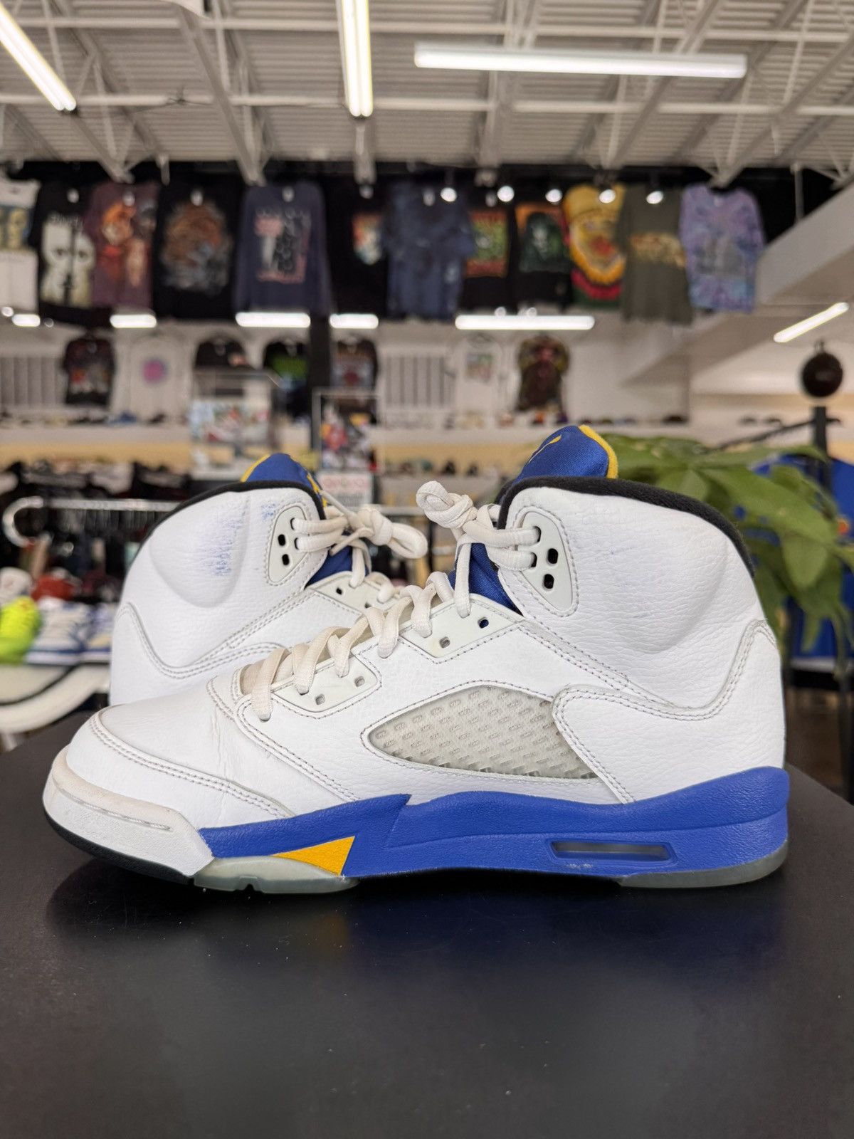 Jordan Brand Air Jordan 5 Laney Size 7Y (2013) Size US 7 / EU 40 - 6 Thumbnail