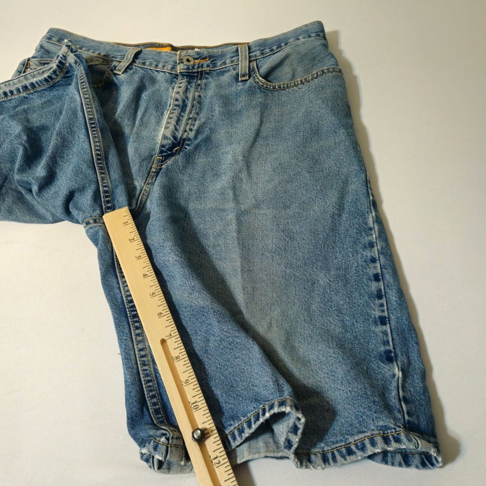 Levi's VINTAGE Levi's SilverTab Denim Shorts 36 Mens Low Baggy 90s Light Wash Denim Bermuda Casual Mens Size US 36 / EU 52 - 7 Thumbnail