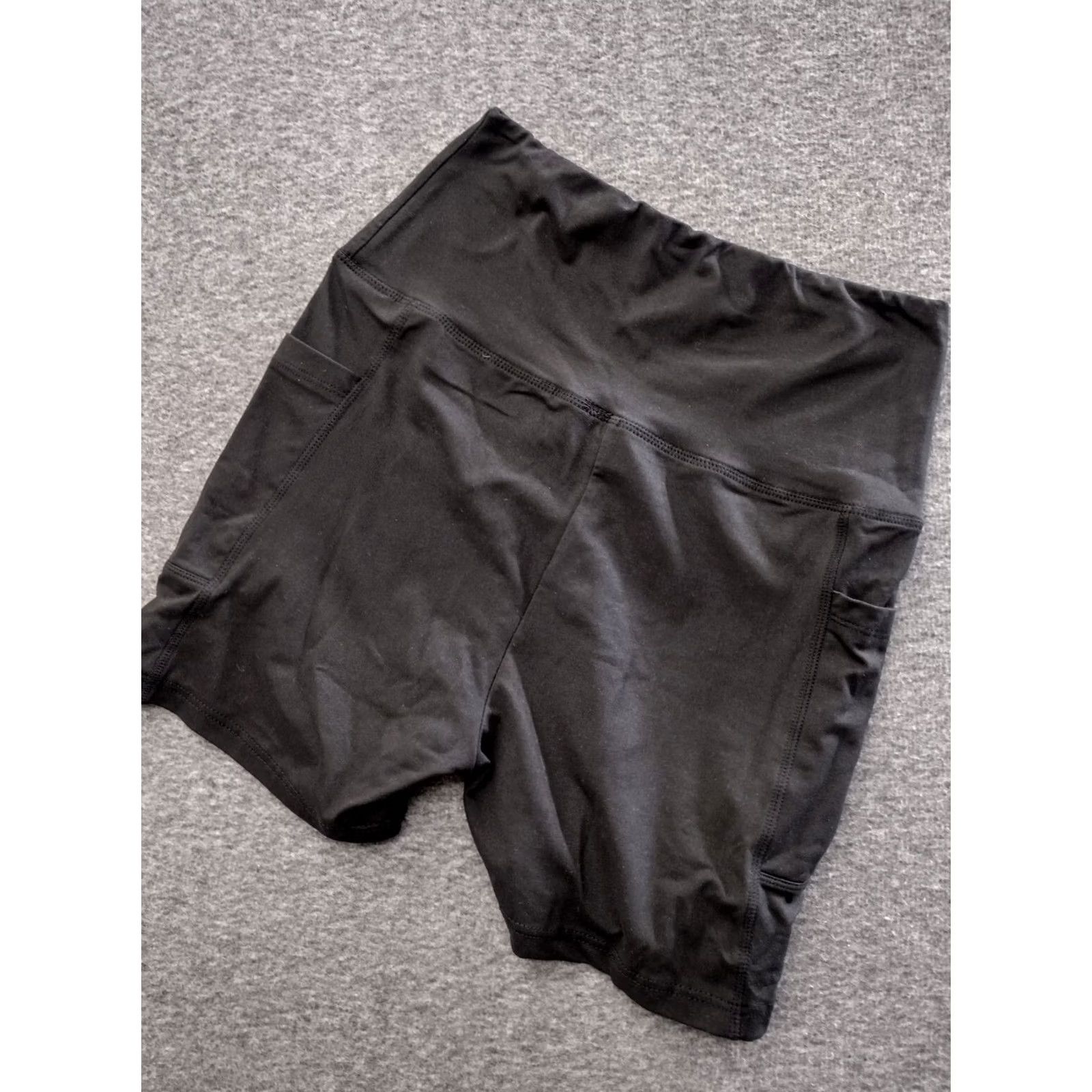Vintage VINTAGE Unbranded Active Shorts Women’s S/M Black Biker 3.5 Inseam Pockets Gym & Training Womens Shorts Size 28" / US 6 / IT 42 - 5 Thumbnail