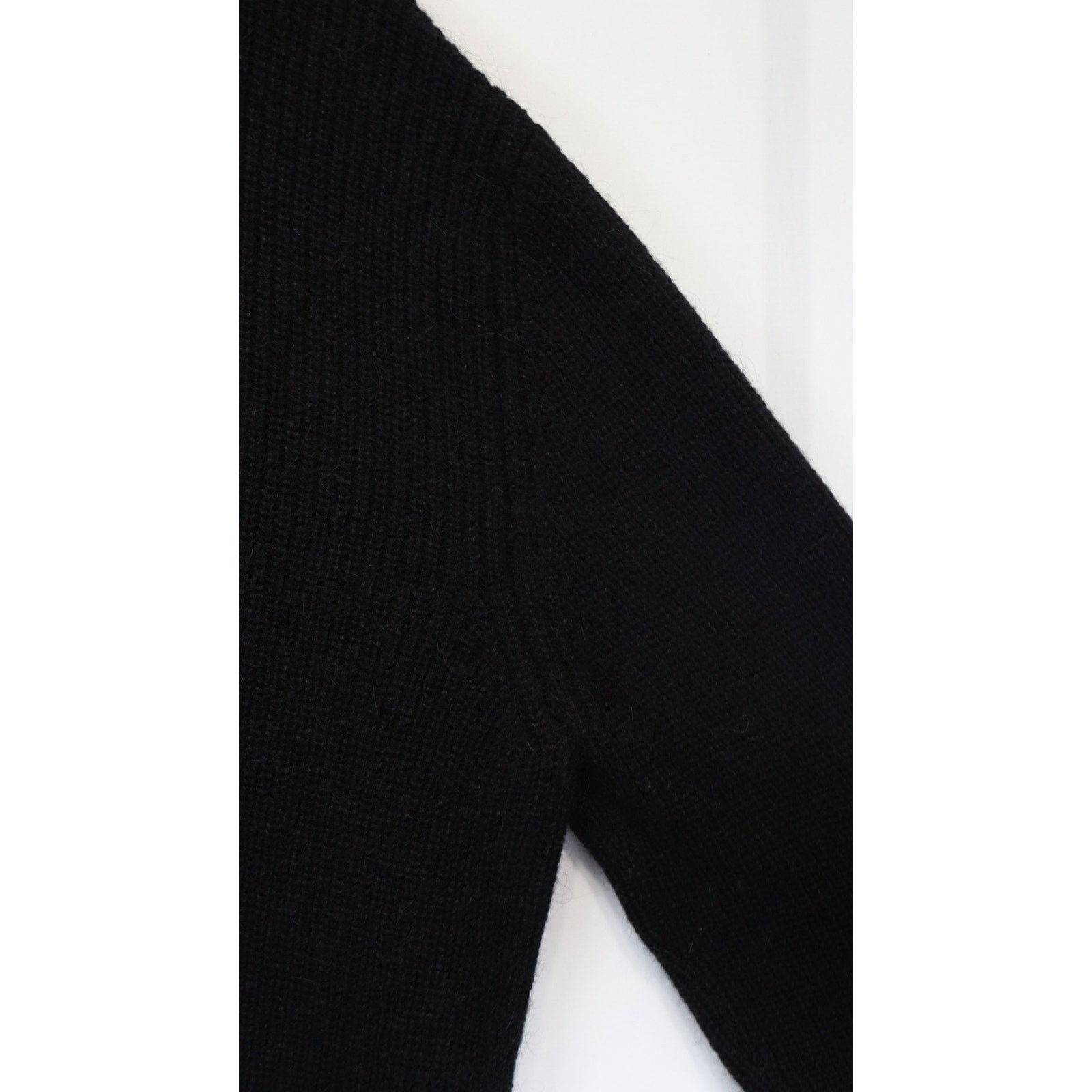 Maison Margiela o1rshd1 Cardigan Destroyed in Black Size US L / EU 52-54 / 3 - 15 Thumbnail