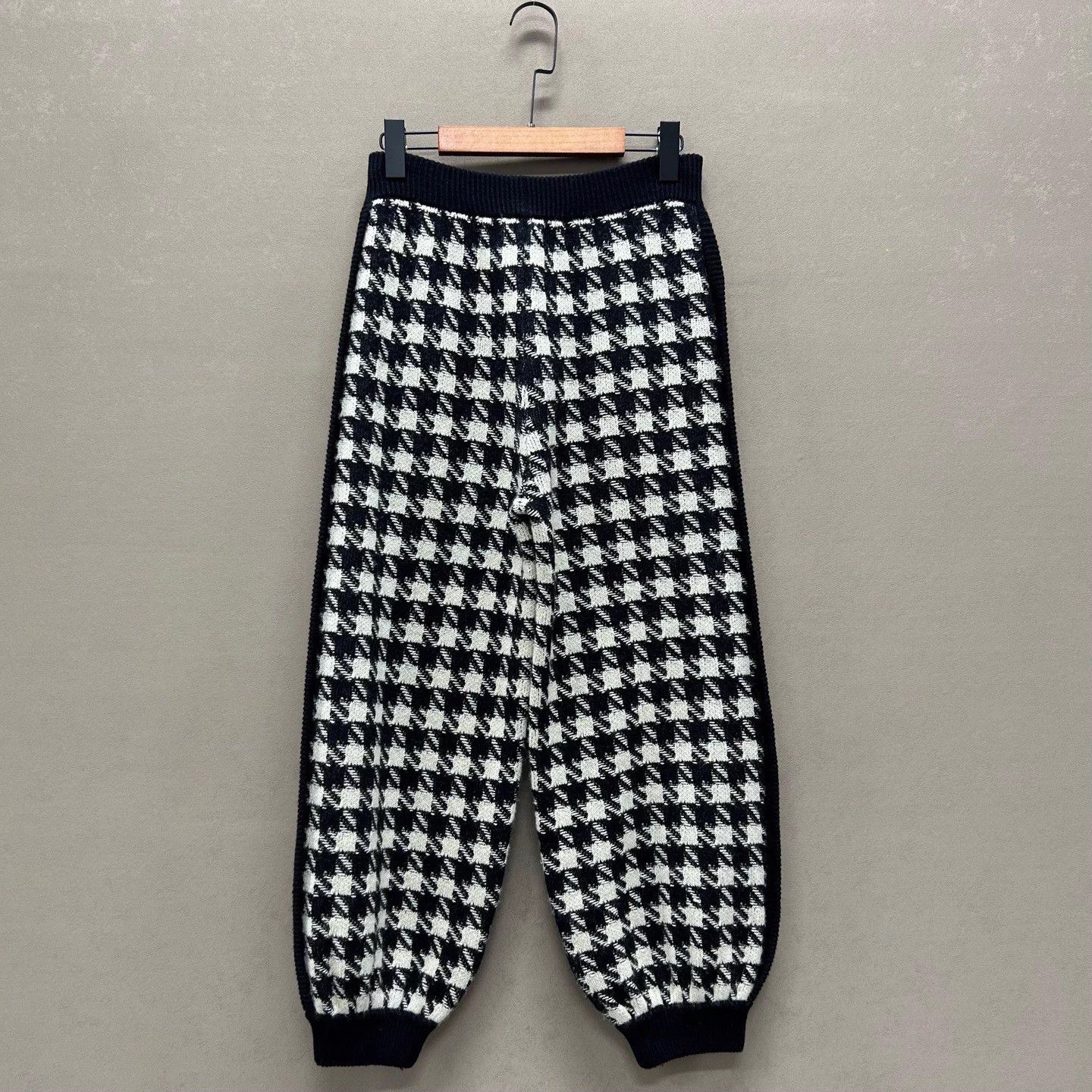 Gucci Gucci houndstooth Coco-style casual pants size S 99new Size 24" / US 00 / IT 34 - 2 Thumbnail