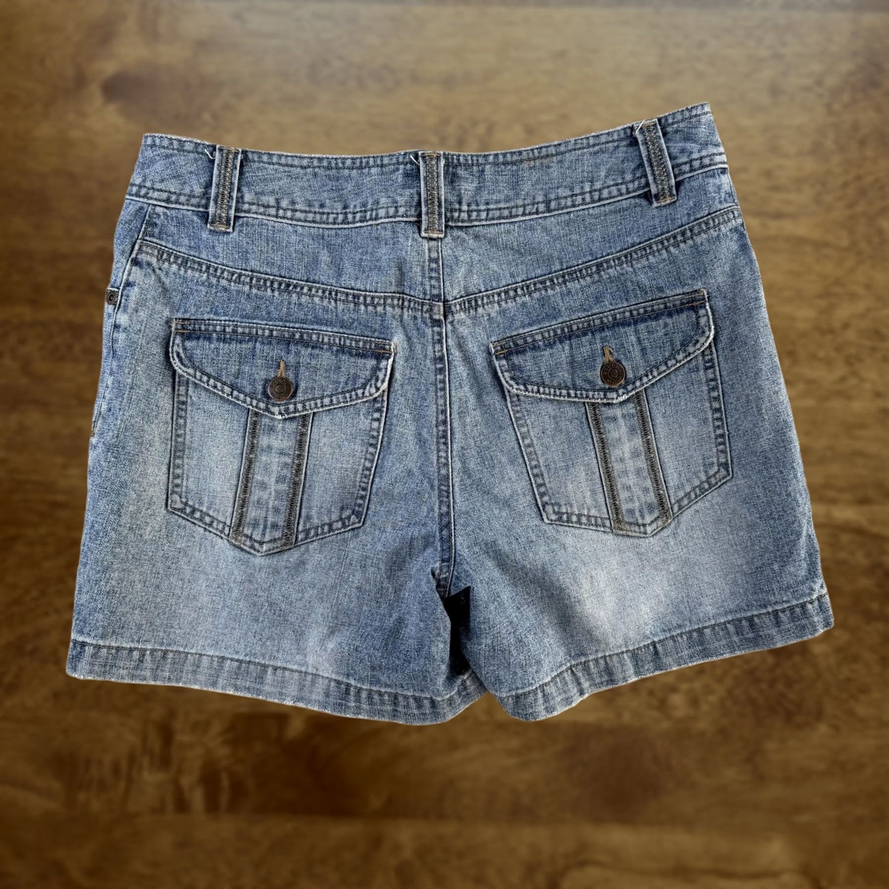 Vintage Y2K Sonoma Life + Style Denim Shorts Womens 8 Blue Utility Pockets 100% Cotton Size 30" / US 8 / IT 44 - 1 Thumbnail