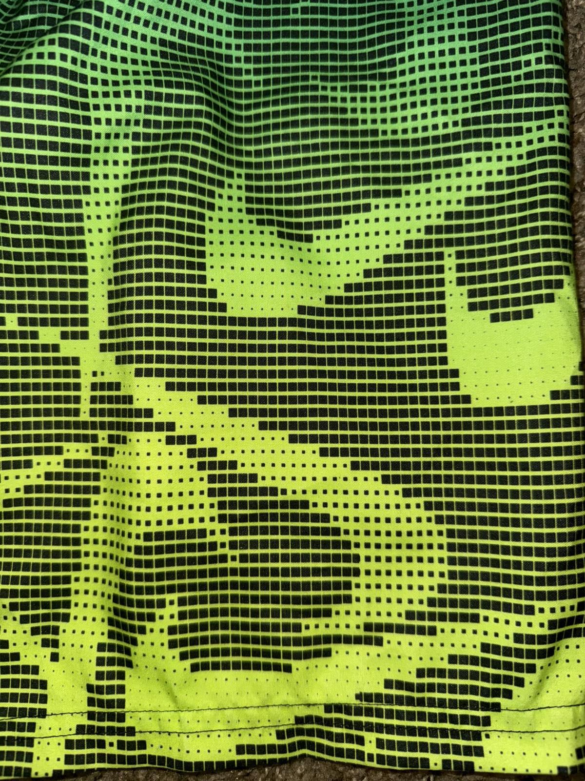 Nike Nike Big Kids (Boy's) 8" Volley Short Swim Briefs Size US 26 / EU 42 - 11 Thumbnail