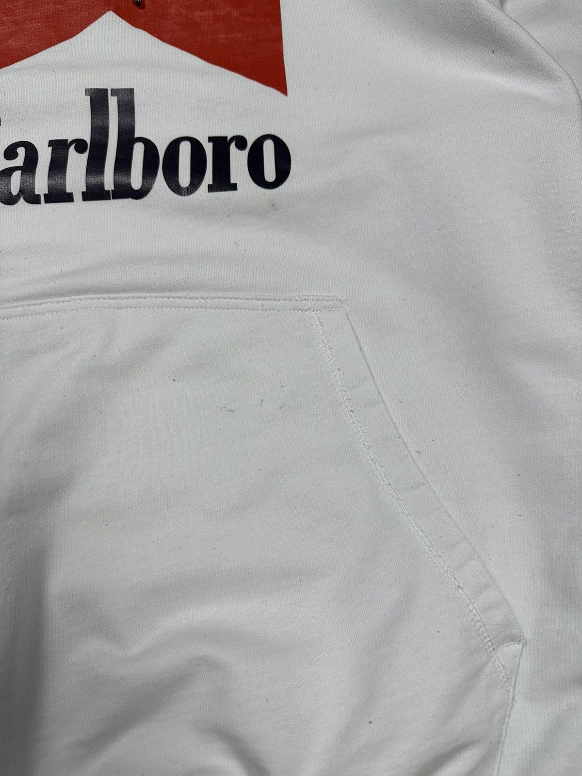 Marlboro Vintage Y2K Marlboro Big Logo White Hoodie Sweatshirt Size US L / EU 52-54 / 3 - 4 Thumbnail