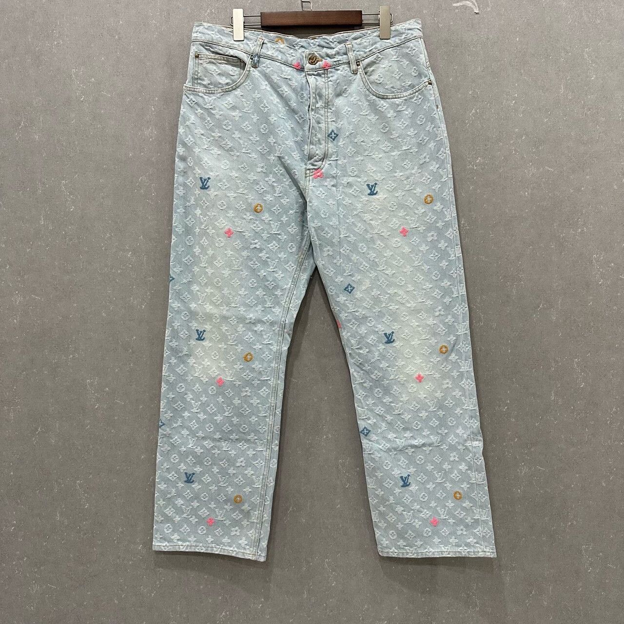 Louis Vuitton louis vuitton colorful embroidered logo jeans Size US 30 / EU 46 - 1 Thumbnail