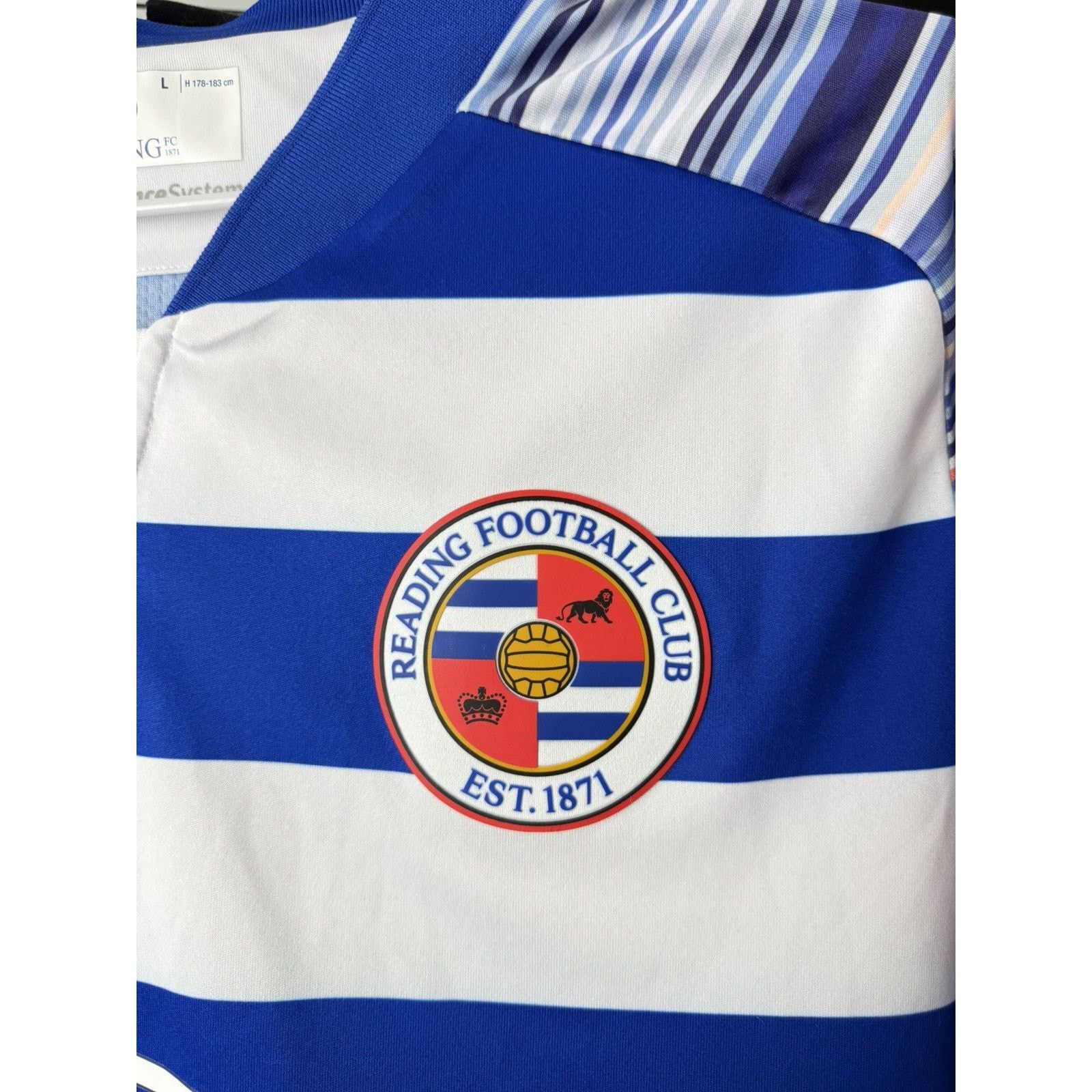 Macron Macron Reading Home Soccer Jersey T Shirt Football Size US L / EU 52-54 / 3 - 3 Thumbnail
