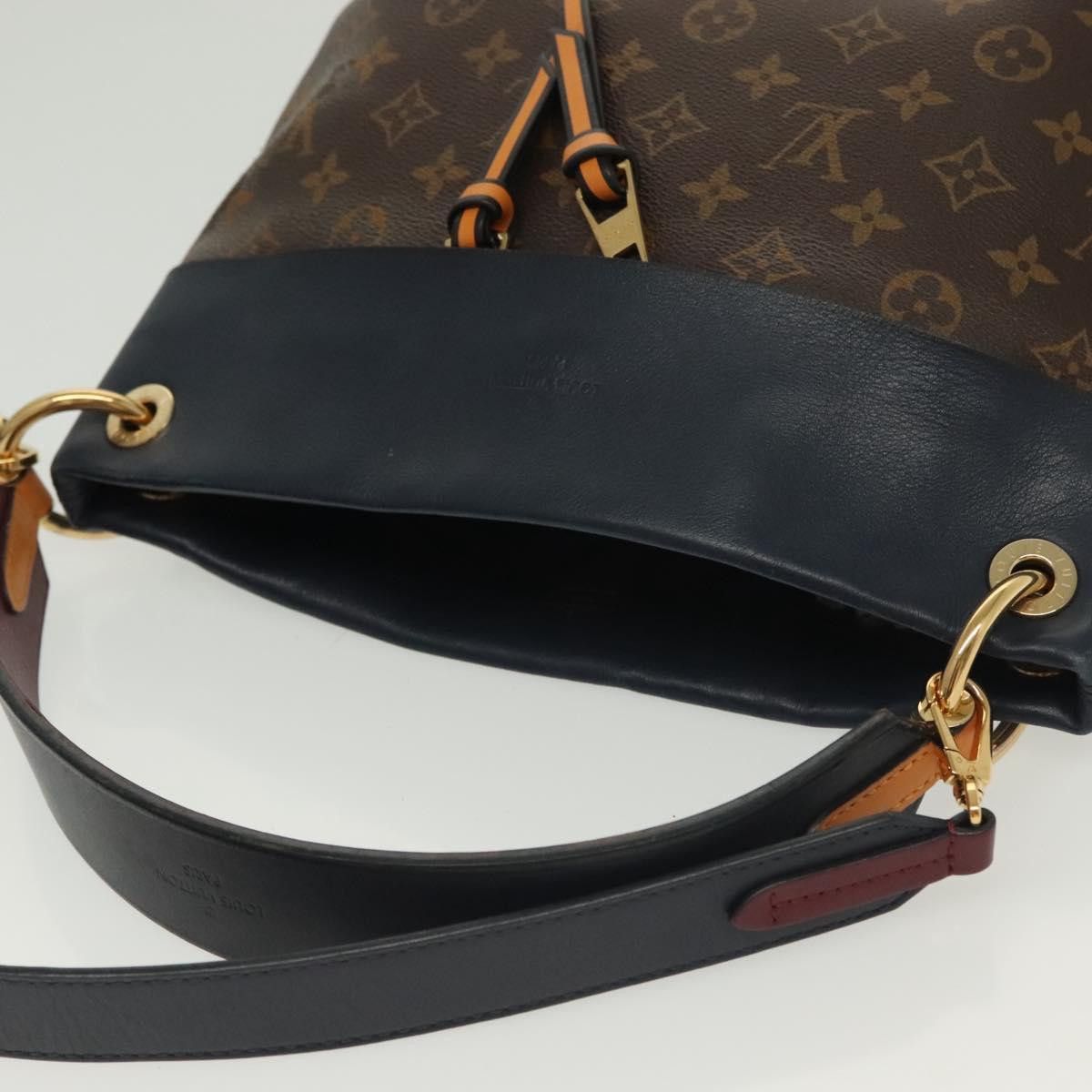 Louis Vuitton LOUIS VUITTON Monogram Tuile Reevess Shoulder Bag M43441 Size ONE SIZE - 6 Thumbnail