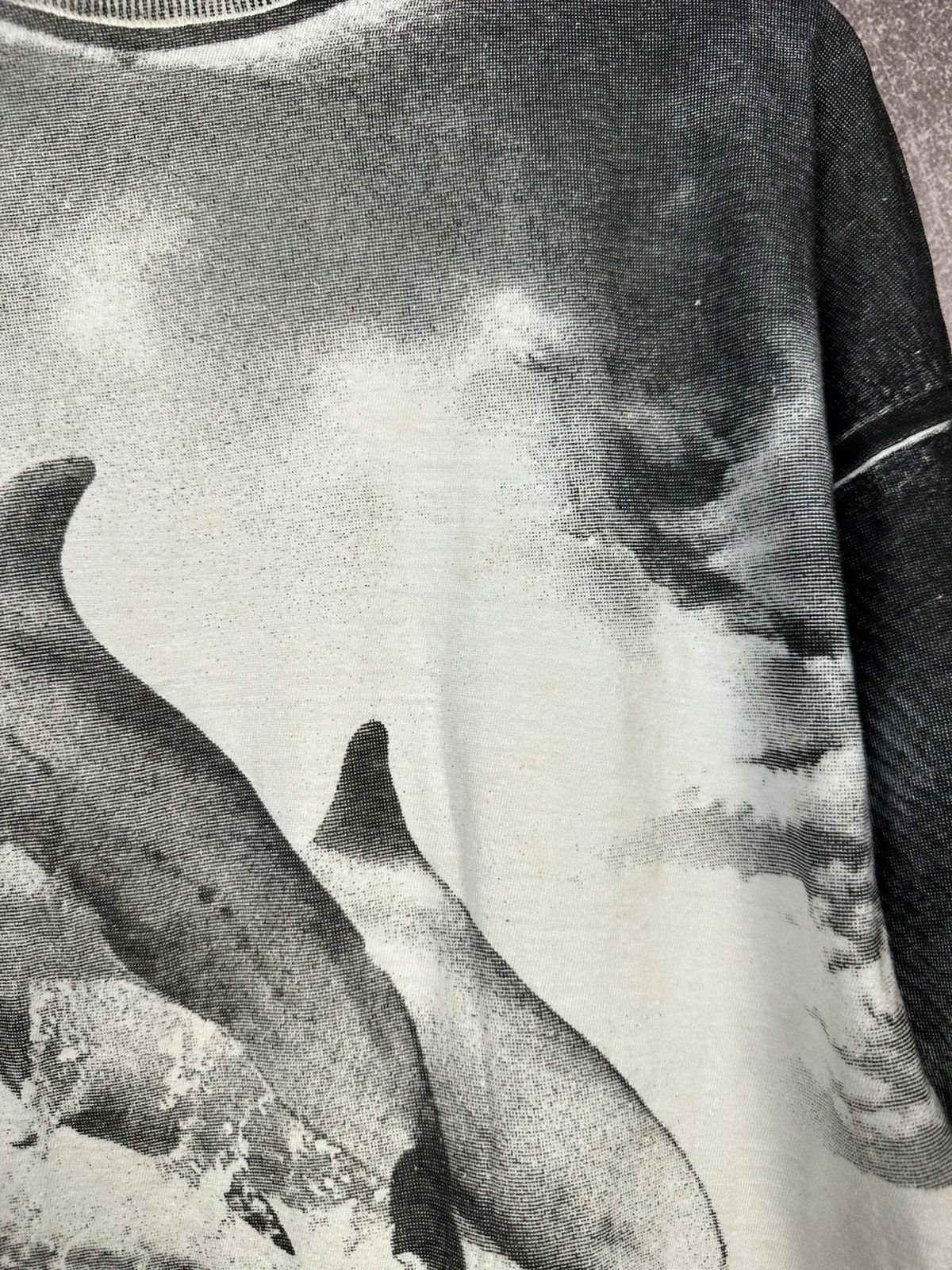 Vintage Vintage 90s animal tee dolphin big print logo Size US XL / EU 56 / 4 - 6 Thumbnail
