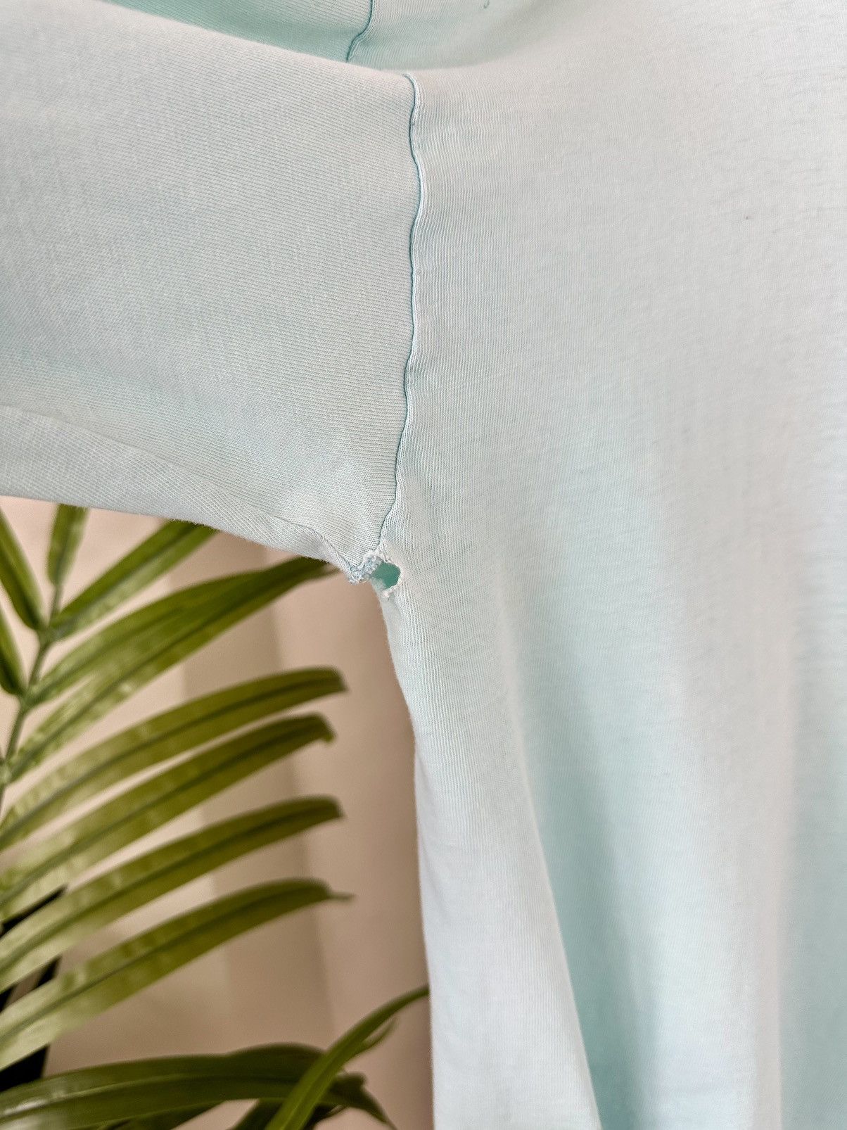 Vintage (XL) 80’s THRASHED TROPICAL VINTAGE Blue Long-sleeve Tee Size US XL / EU 56 / 4 - 12 Thumbnail