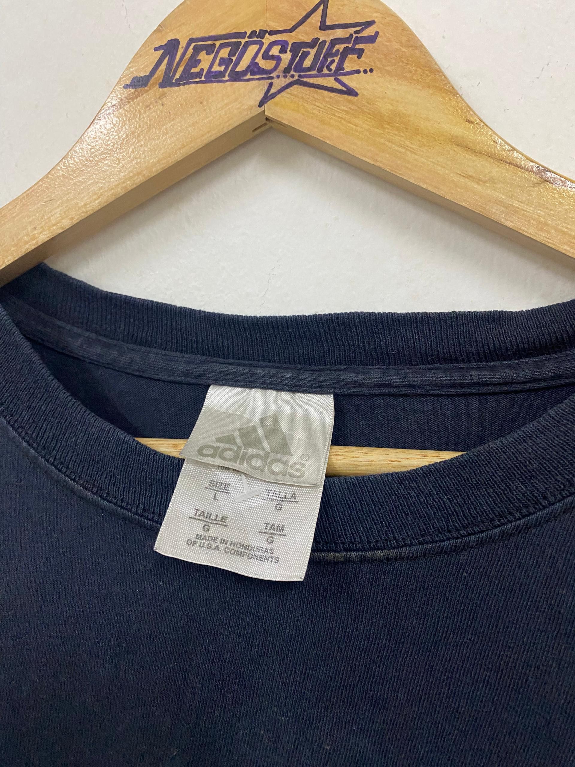 Adidas vintage 90s Adidas big logo t shirt streetwear Size US XL / EU 56 / 4 - 4 Thumbnail