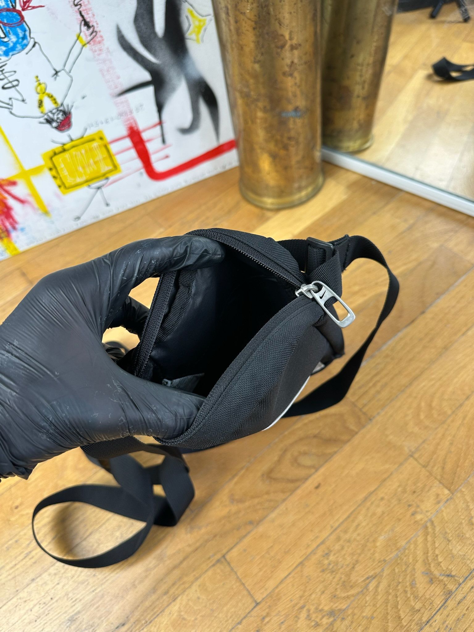 Nike Vintage Nike Crossbody Messenger Bag Size ONE SIZE - 16 Thumbnail