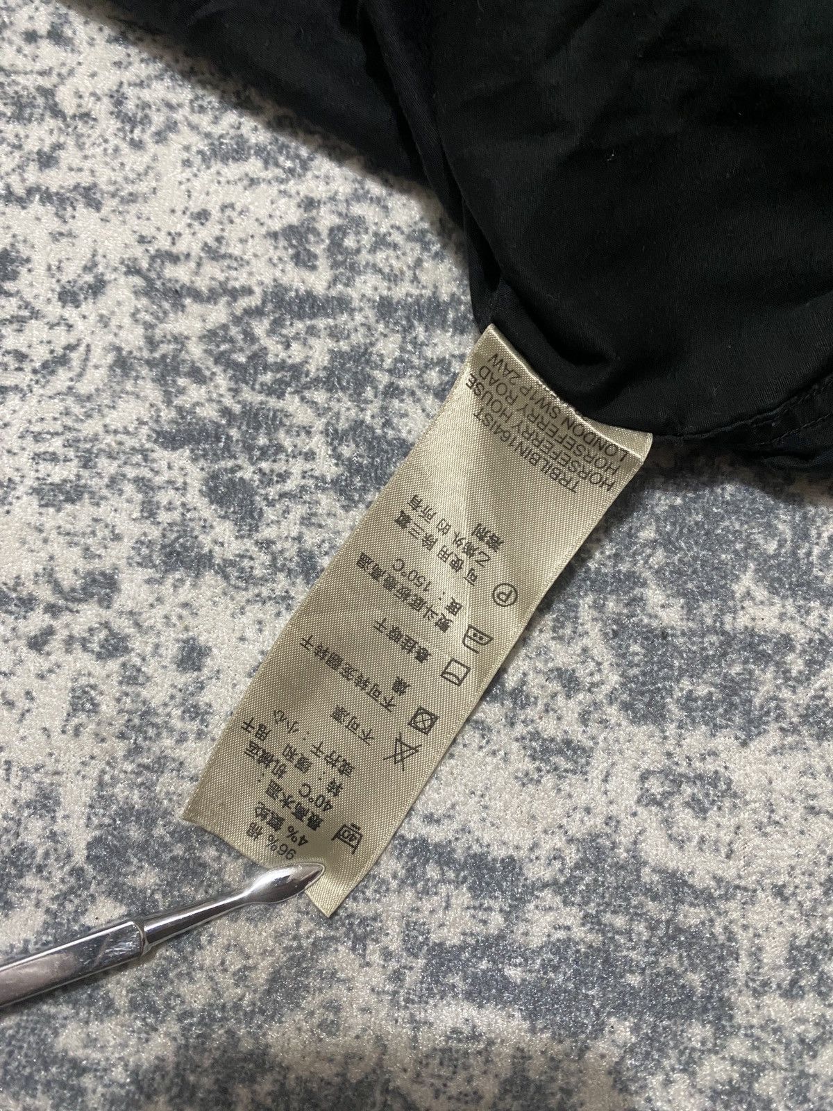 Burberry Burberry luxury shirt button up with pattern on cufs Size US XL / EU 56 / 4 - 4 Thumbnail