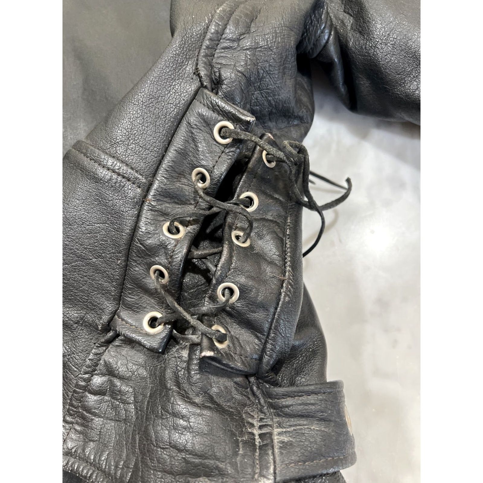 Vintage VINTAGE Echtes Leder Leather Motorcycle Jacket L Heavy Lace Sides Pockets Police 1990s Black Biker/Police Mens Size US L / EU 52-54 / 3 - 7 Thumbnail