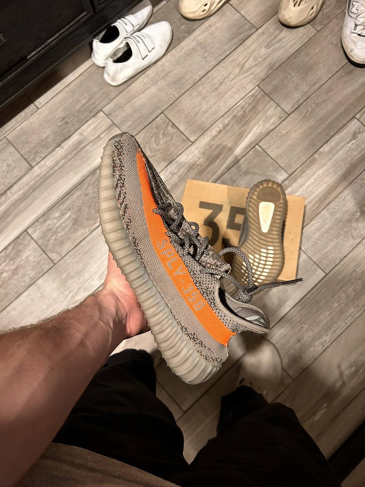 Yeezy yzy 350 beluga Size US 10.5 / EU 43-44 - 1 Thumbnail